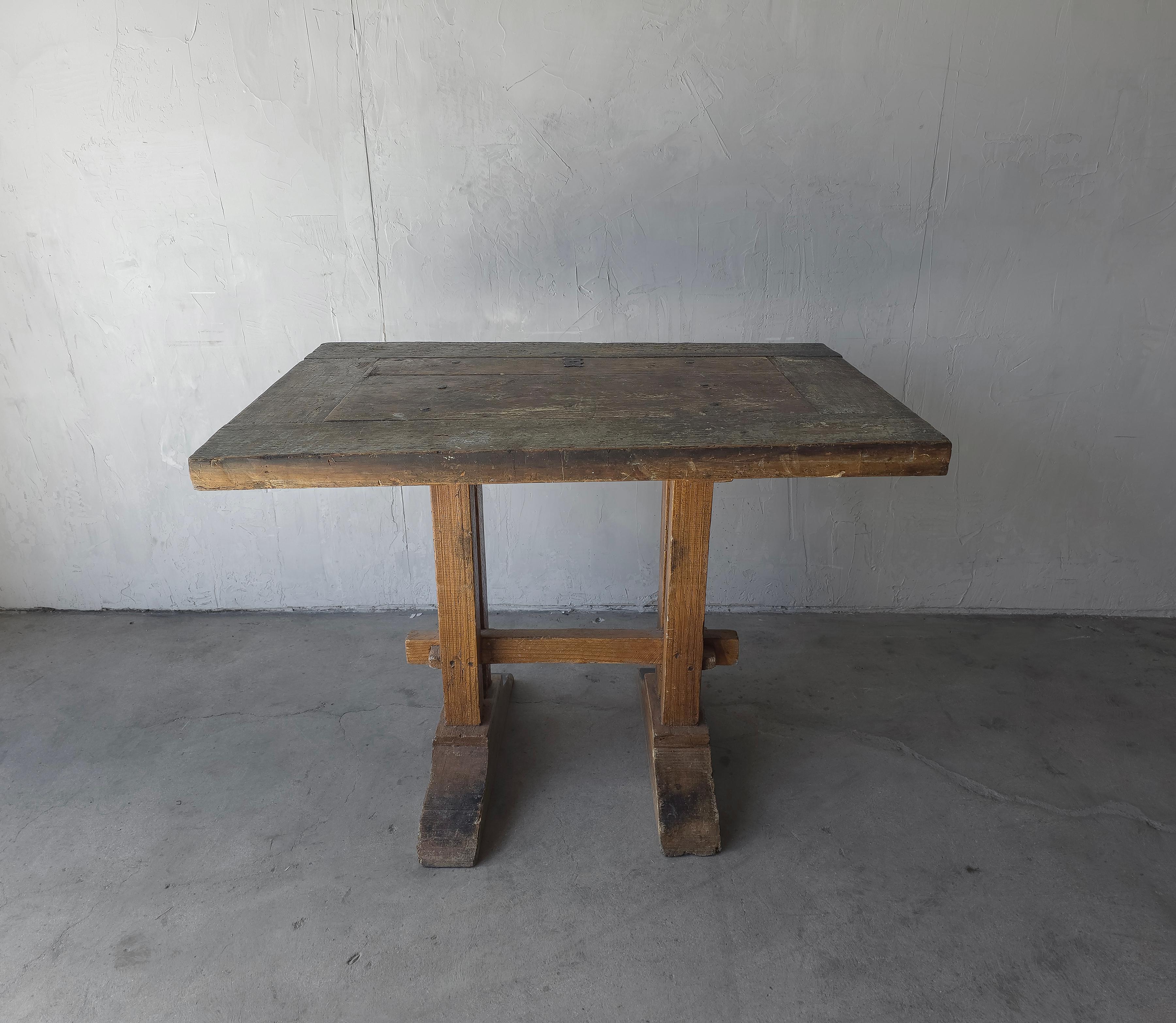 Legno Antico tavolo da lavoro Wabi-Sabi in vendita
