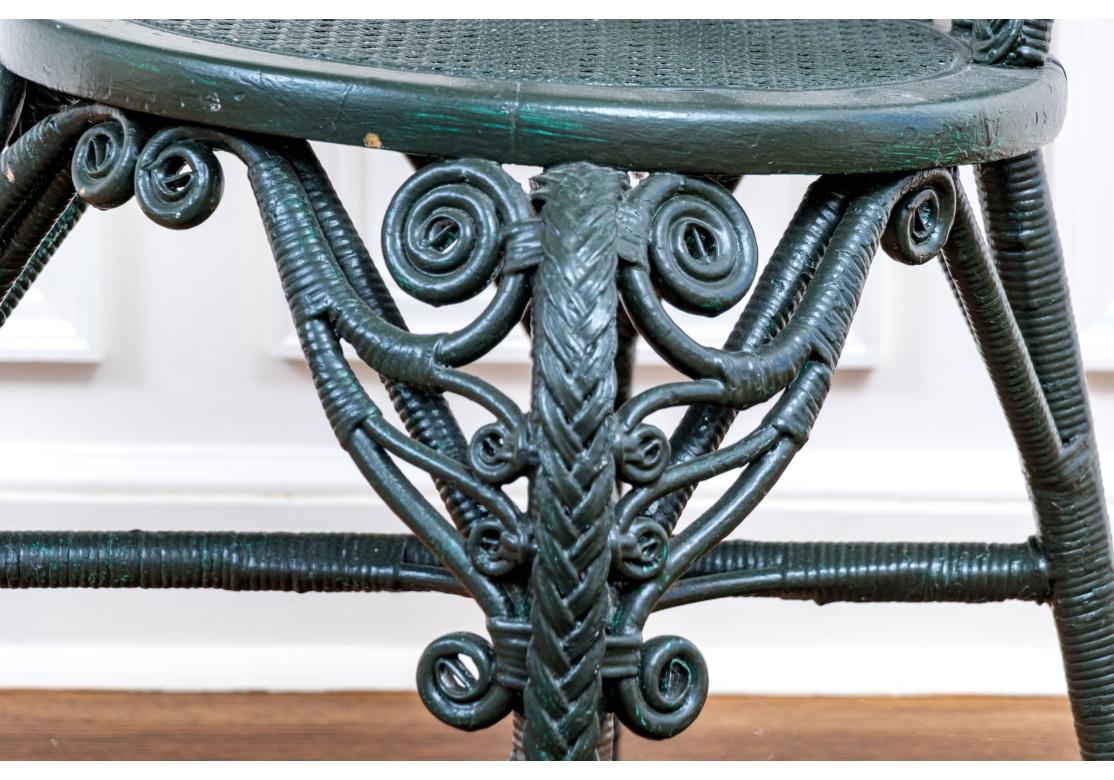 Antike Wakefield Rattan Co. Gemaltes Korbgeflecht Beistellstuhl und Demilune Accent Tisch im Angebot 8