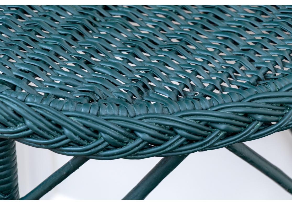 Antike Wakefield Rattan Co. Gemaltes Korbgeflecht Beistellstuhl und Demilune Accent Tisch im Angebot 9