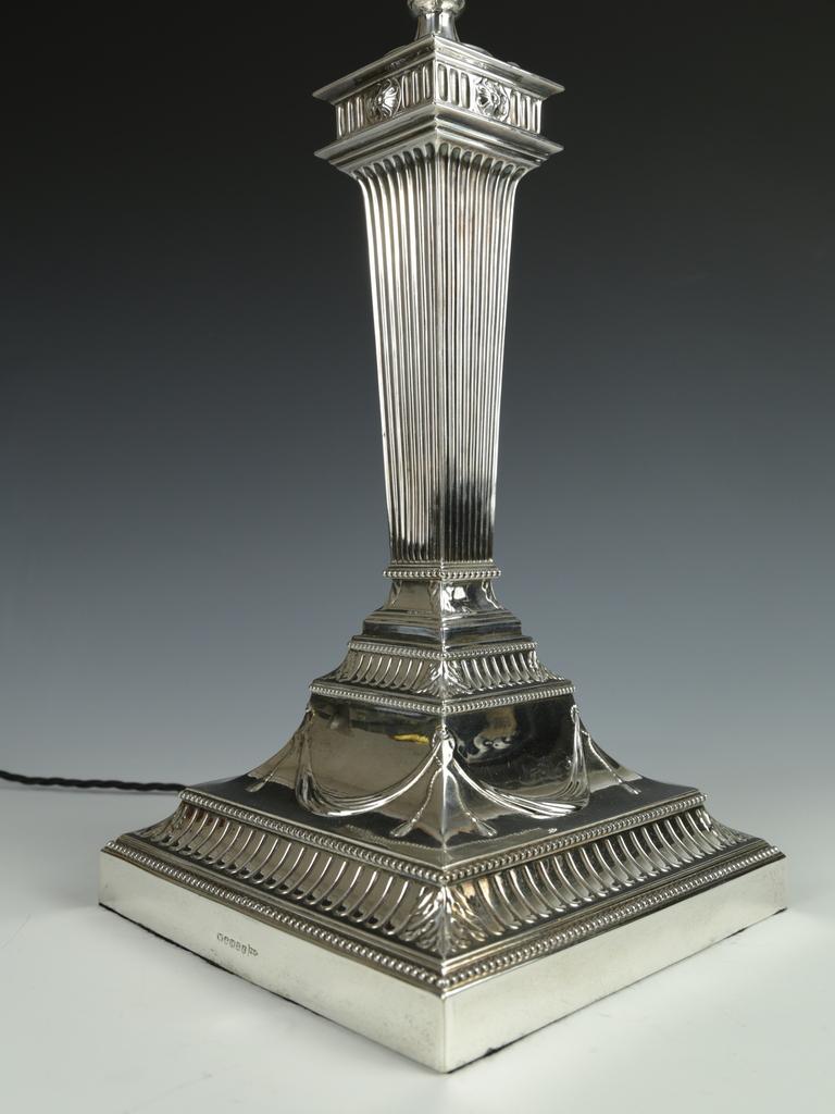 Lampada da tavolo antica Walker & Hall 1892 placcata in argento in vendita 4