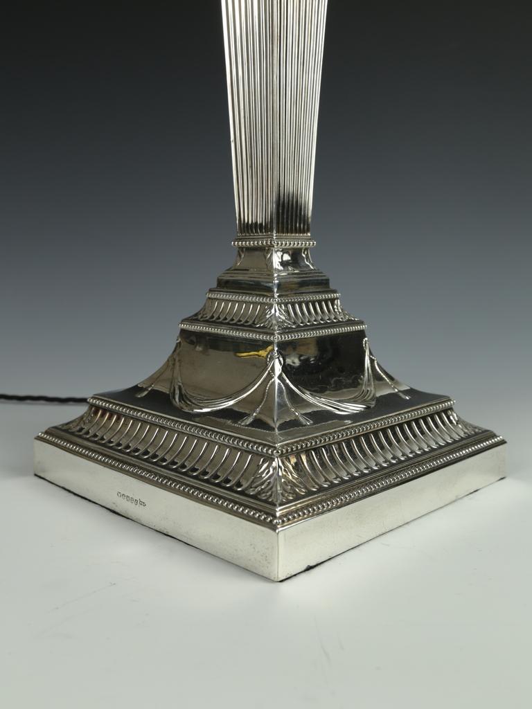 Lampada da tavolo antica Walker & Hall 1892 placcata in argento in vendita 5