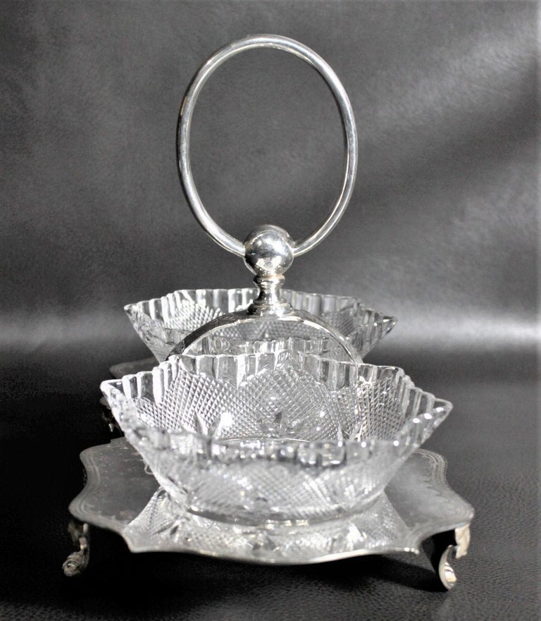 Antique Walker & Hall Silver Plated Condiment Server with Pressed Glass Bowls In Good Condition For Sale In Hamilton, Ontario