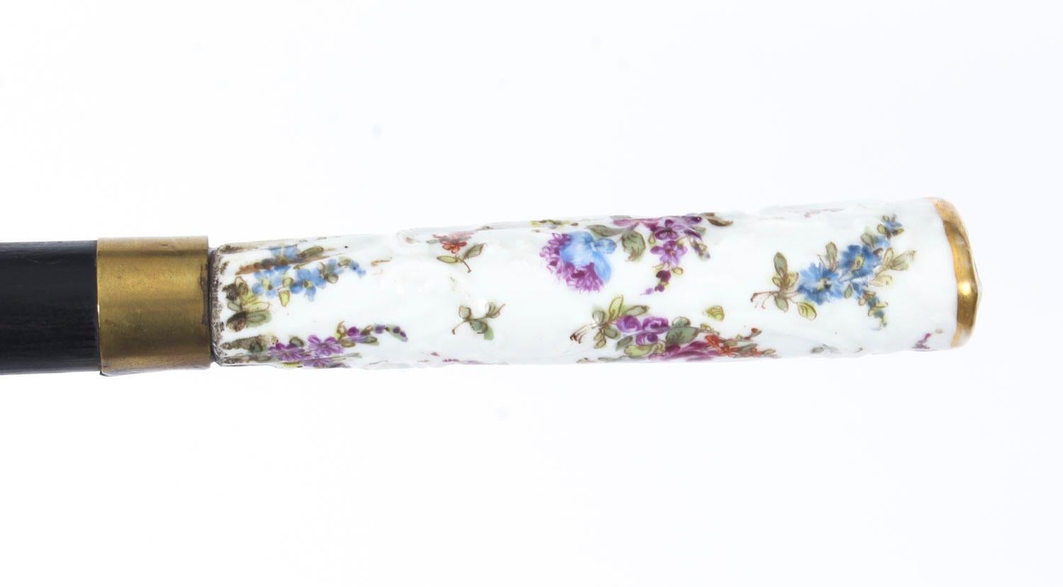 Antique Walking Cane Stick Dresden Porcelain Handle, 19th Century In Good Condition In London, GB