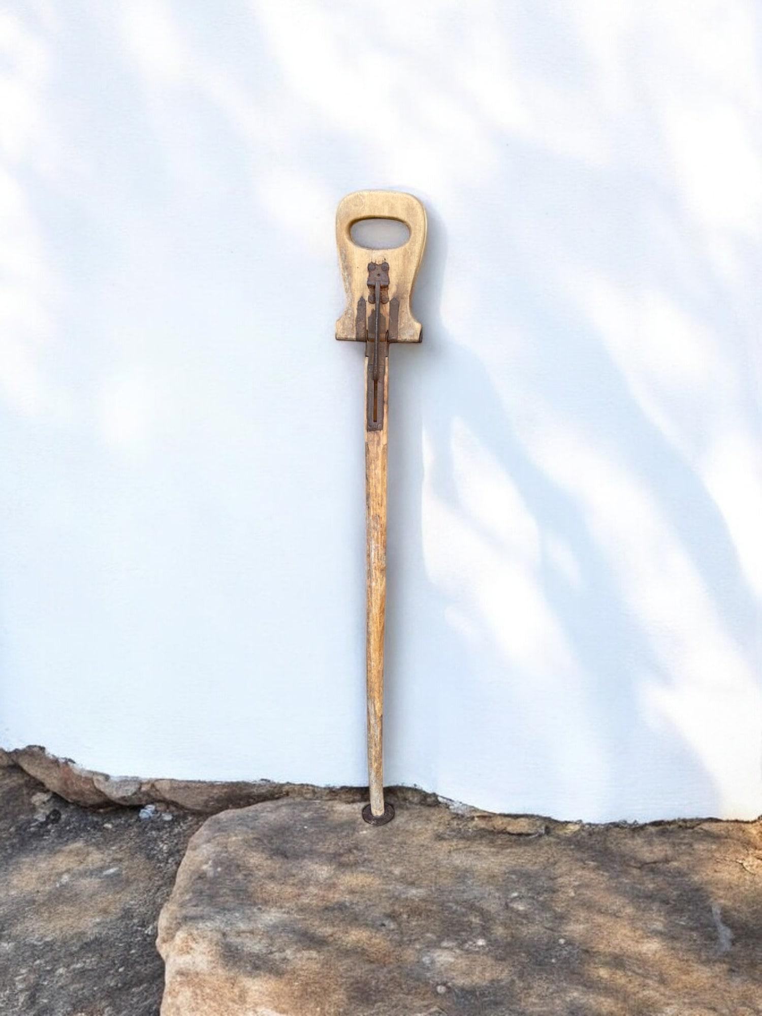 Antique Walking Stick with Seat For Sale 4