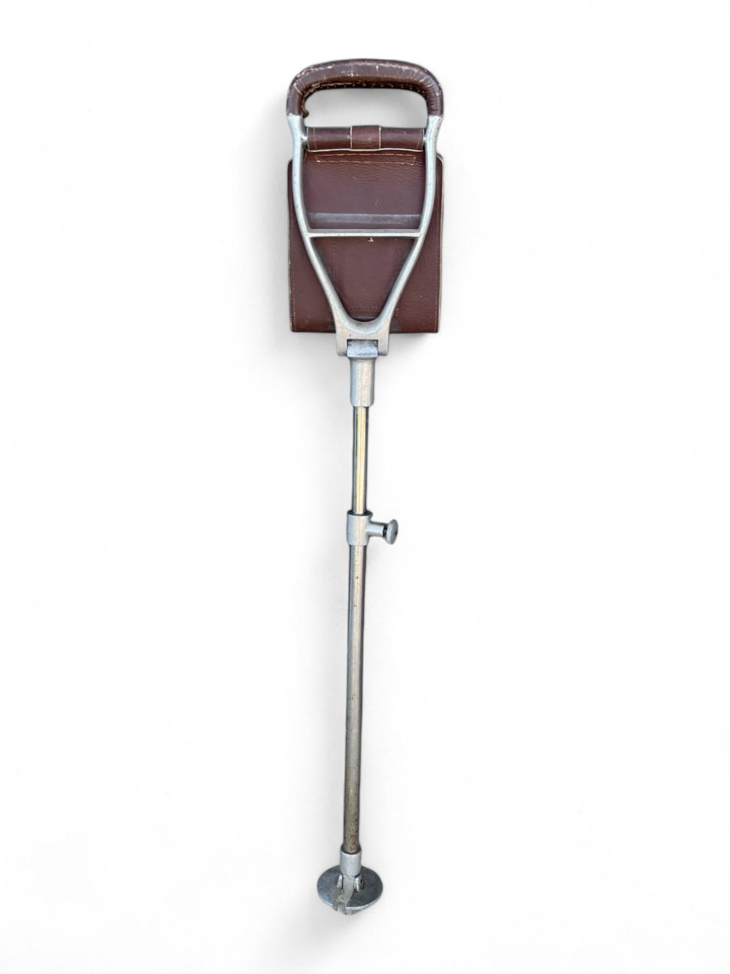 Antique Walking Stick with Seat For Sale 6