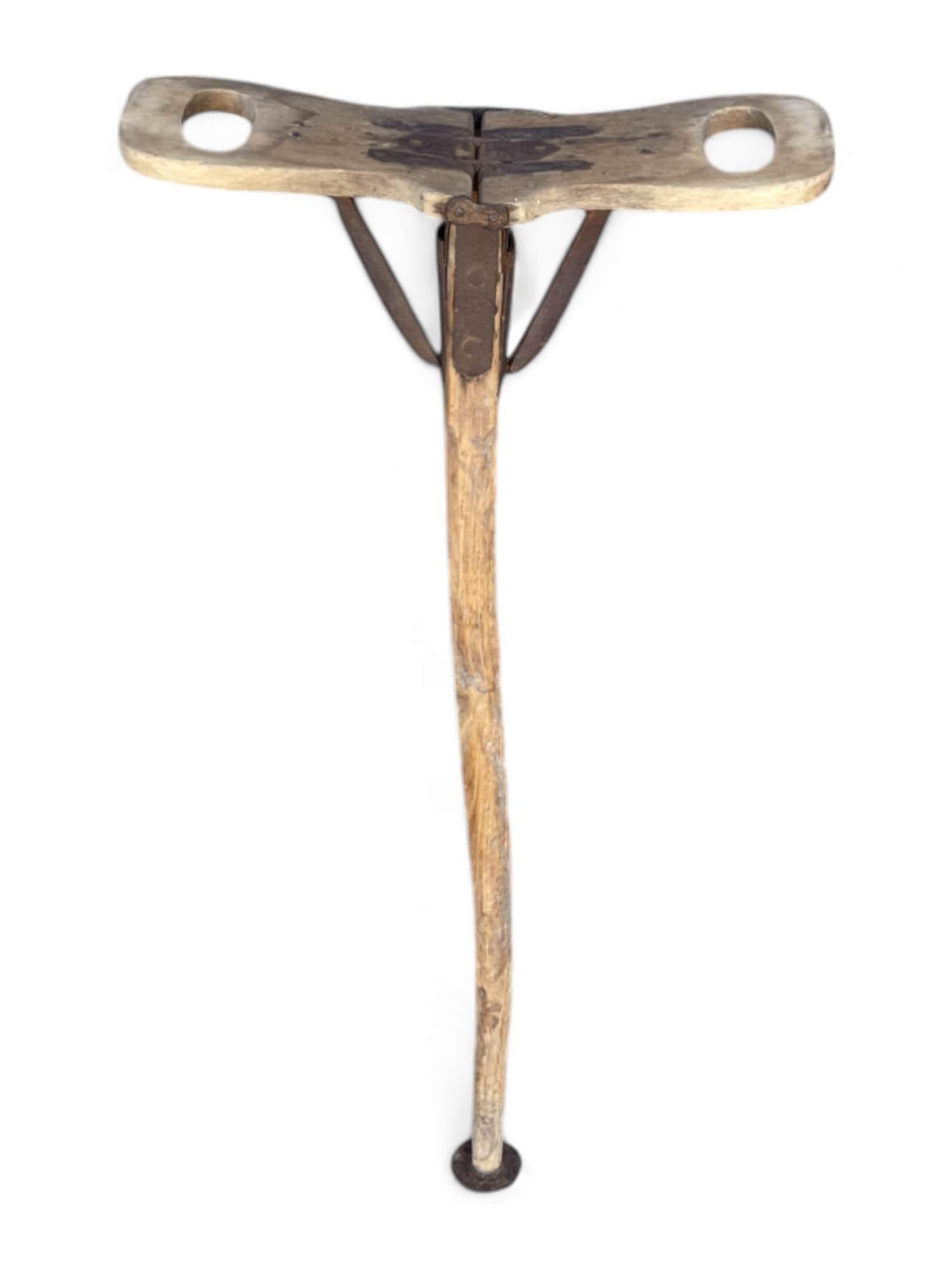 Antique Walking Stick with Seat

Measurements: H. 90 cm / seat dimensions: 10 x 35 cm - H. 76 cm
Era: late 19th century
Origin: Germany
Wood: oak

Description

Antique walking stick, with seat.
This stick, thanks to a metal mechanism, transforms