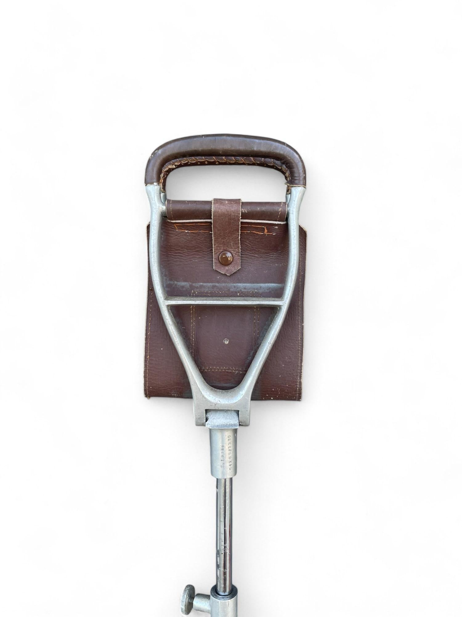 Antique Walking Stick with Seat For Sale 1