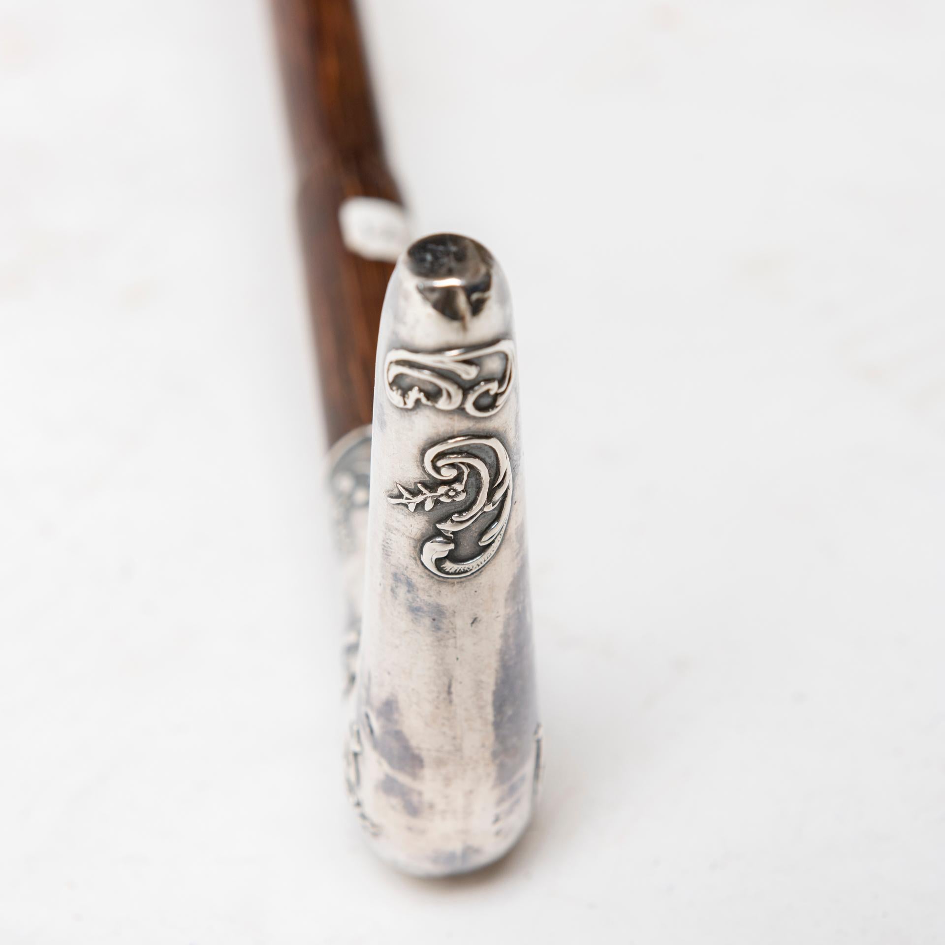 Antique Walking Stick with Silver Handle (bâton de marche antique avec poignée en argent) en vente 7
