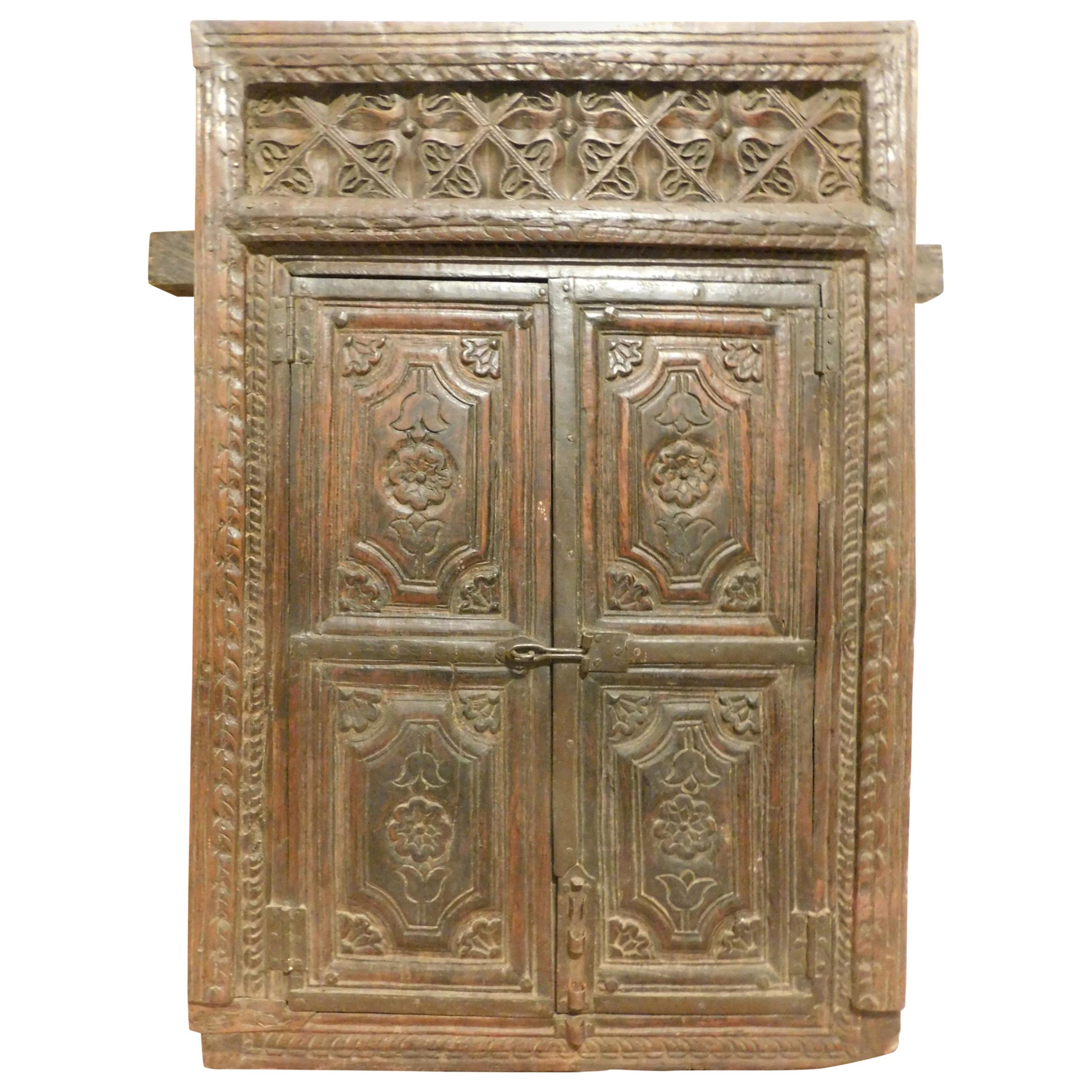 Antique Wall Cabinet, Placard, in Dark Wood Very Carved by Hand, India, 1800