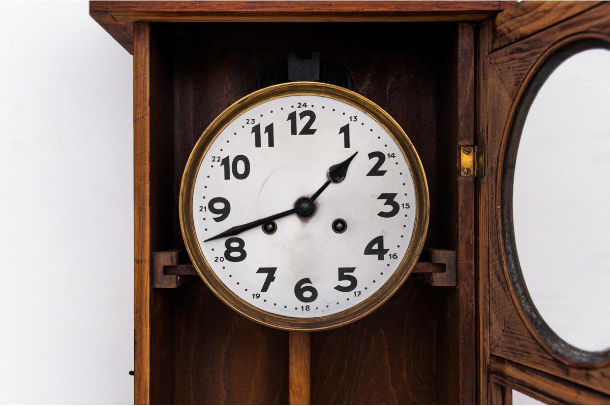 Oak Antique Wall Clock, Western Europe, circa 1910