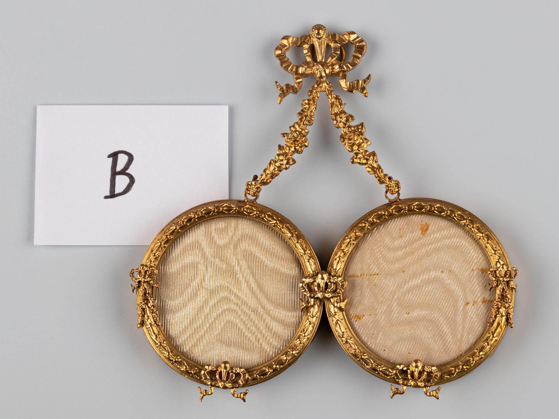 Antique Wall Double Picture Frame, Louis XVI. Style, France, 5 x 5 cm For Sale 2
