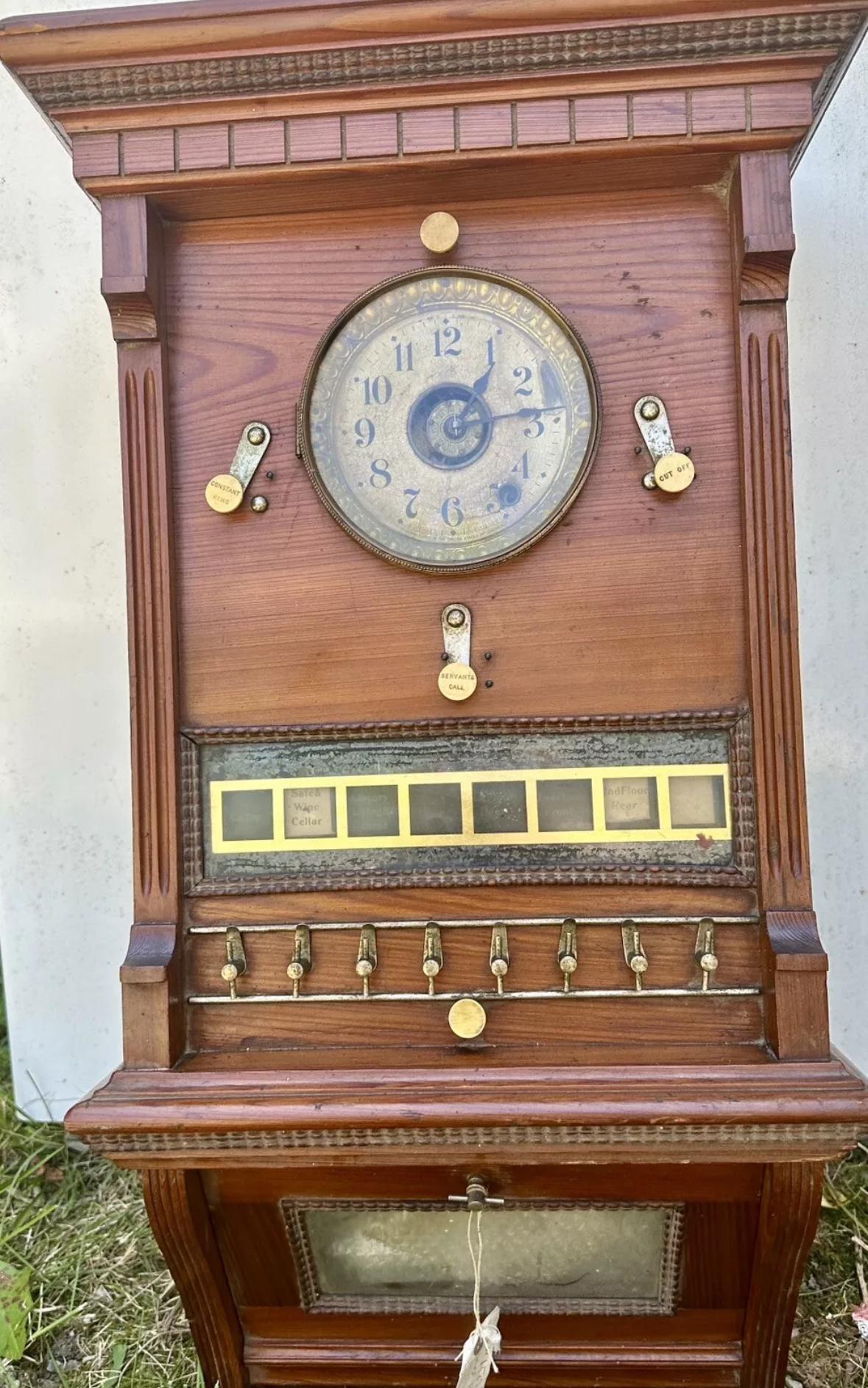 Classique américain Horloge murale d'antiquités - W1503 SUR HALF  OFF  VENTE. en vente