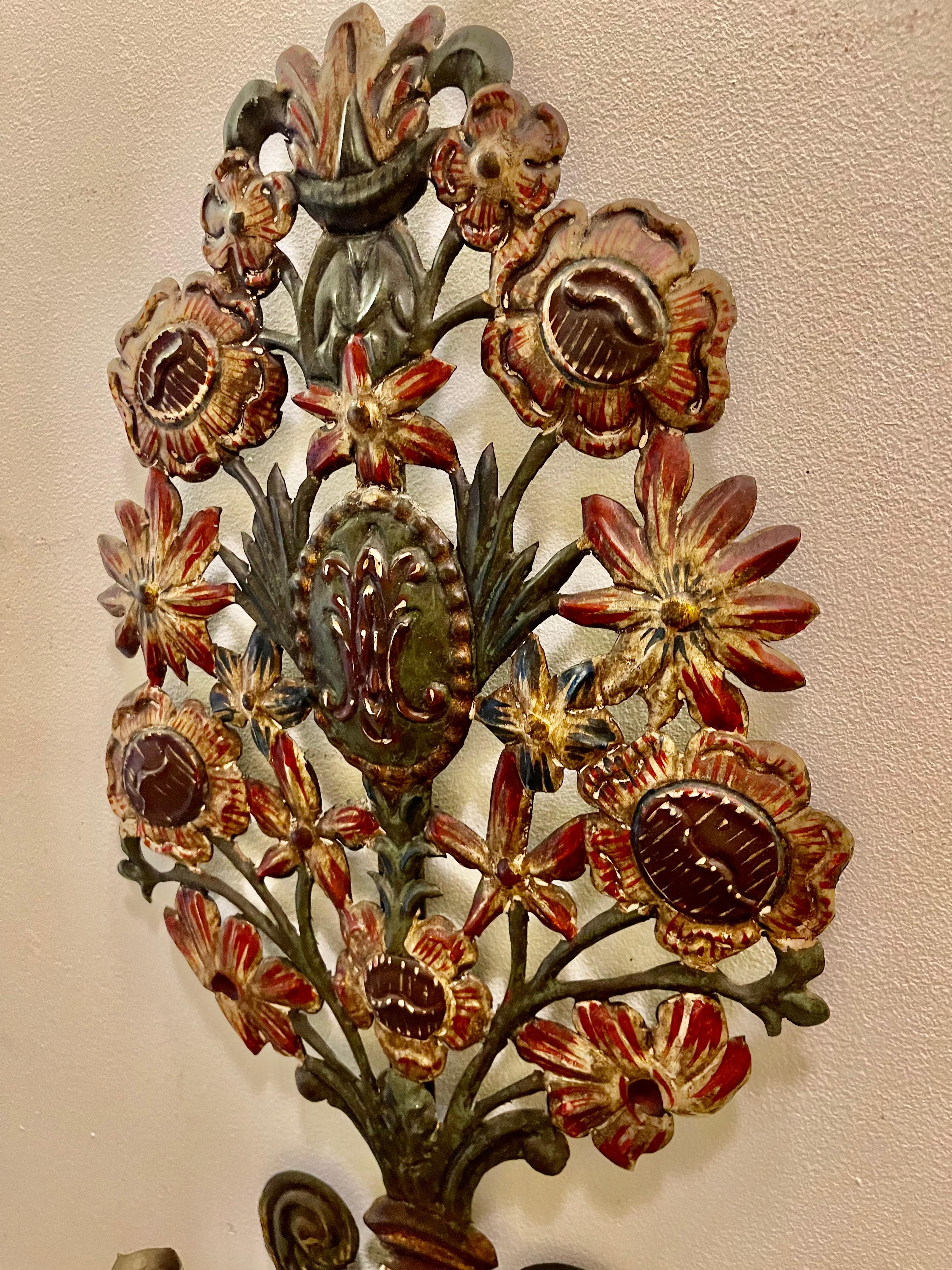 Hand-Carved Antique wall lighting flowers metal paint and gilt gold For Sale