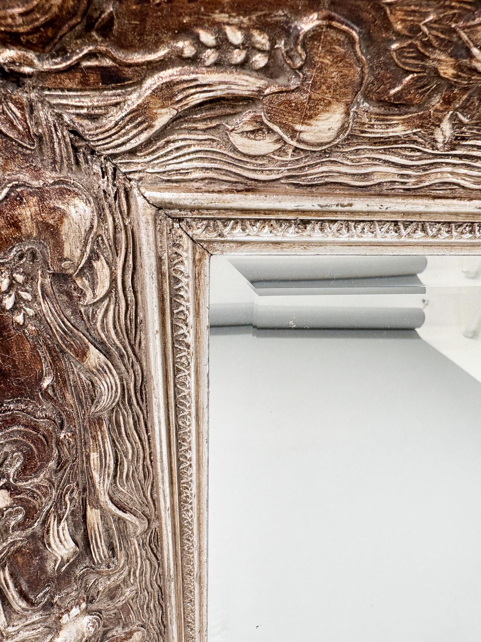 Français Miroir mural ancien avec facettes, France en vente