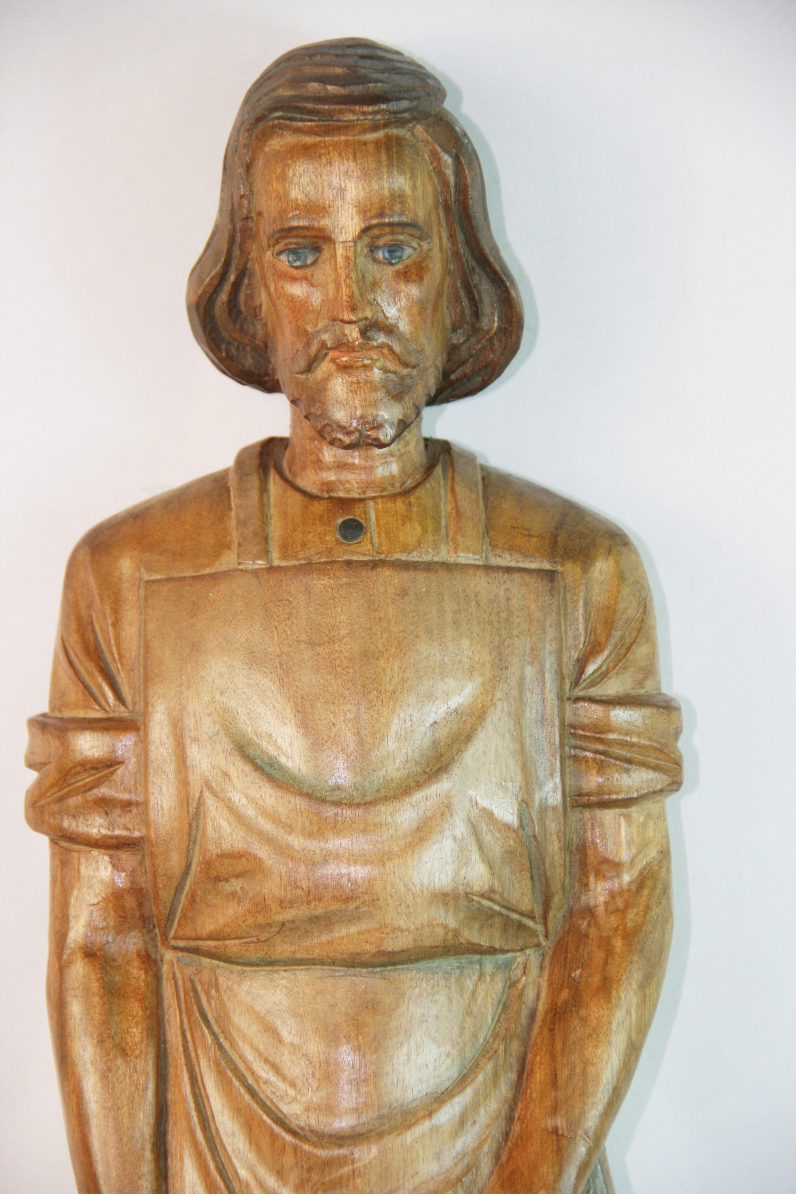 Sculpté à la main Sculpture murale ancienne du Christ représenté en tant que charpentier en vente