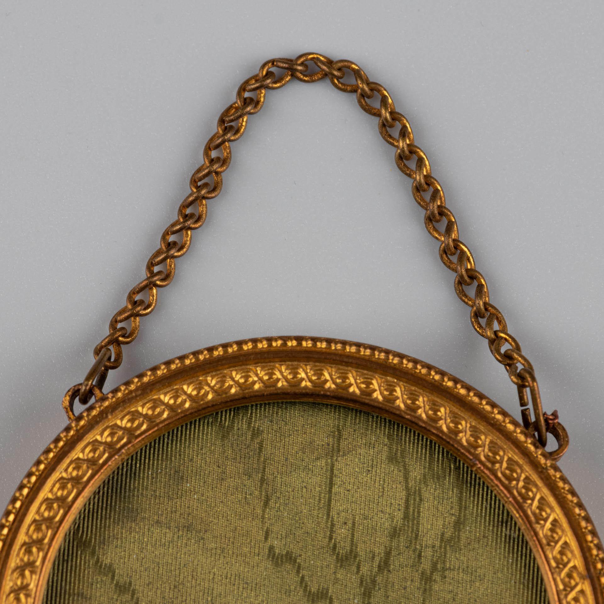 Antique Wall Picture Frame, Hanging Photo Frame, France, Circa 1860, 5 x 5 cm In Good Condition For Sale In Greven, DE