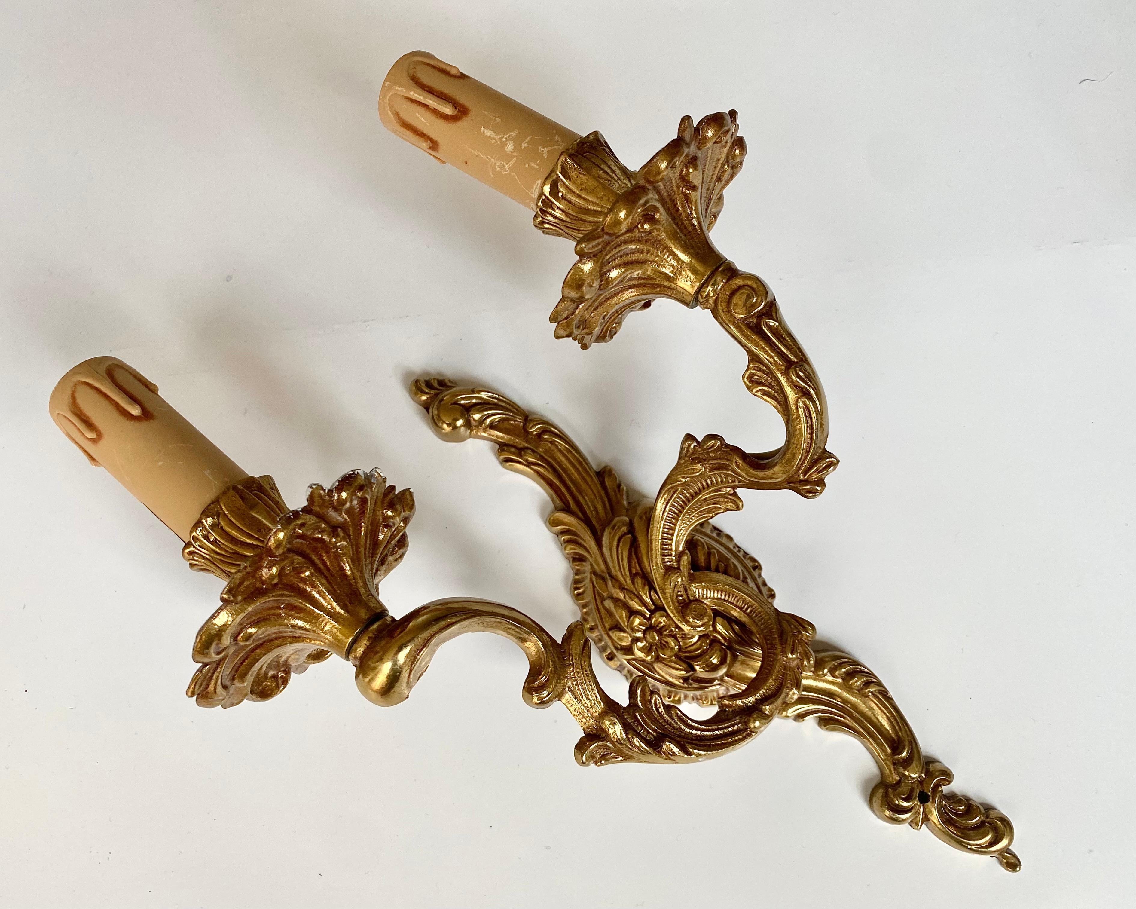 Apliques antiguos French Rococo Bronce Iluminación, principios del siglo XX Rococó en venta