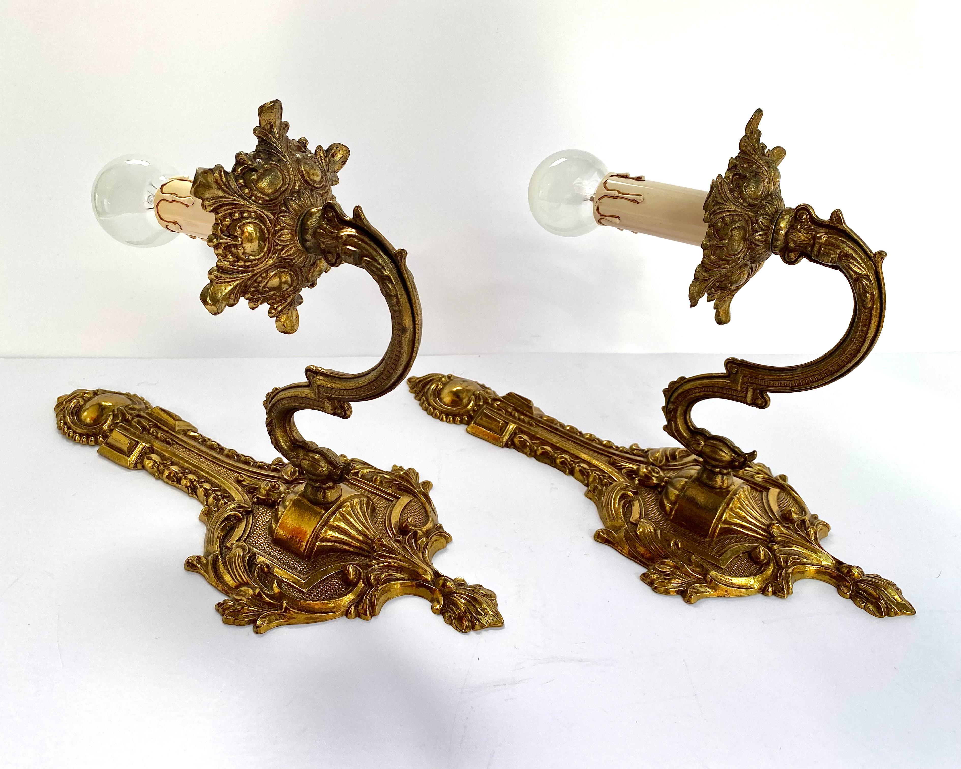 French Antique Wall Sconces Gilt Brass Wall Lighting, Set 2, France, 1930s For Sale