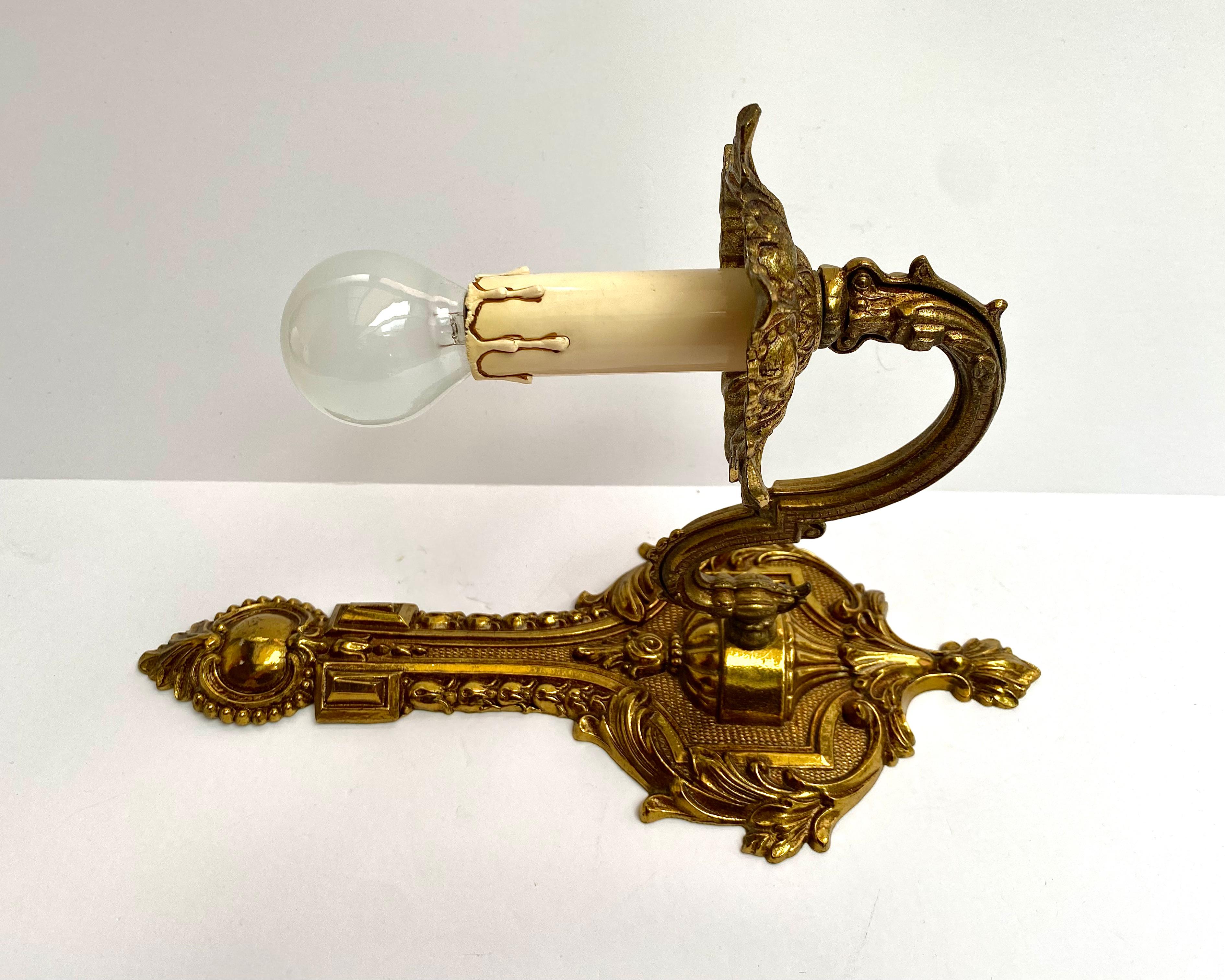 Antique Wall Sconces Gilt Brass Wall Lighting, Set 2, France, 1930s In Excellent Condition For Sale In Bastogne, BE