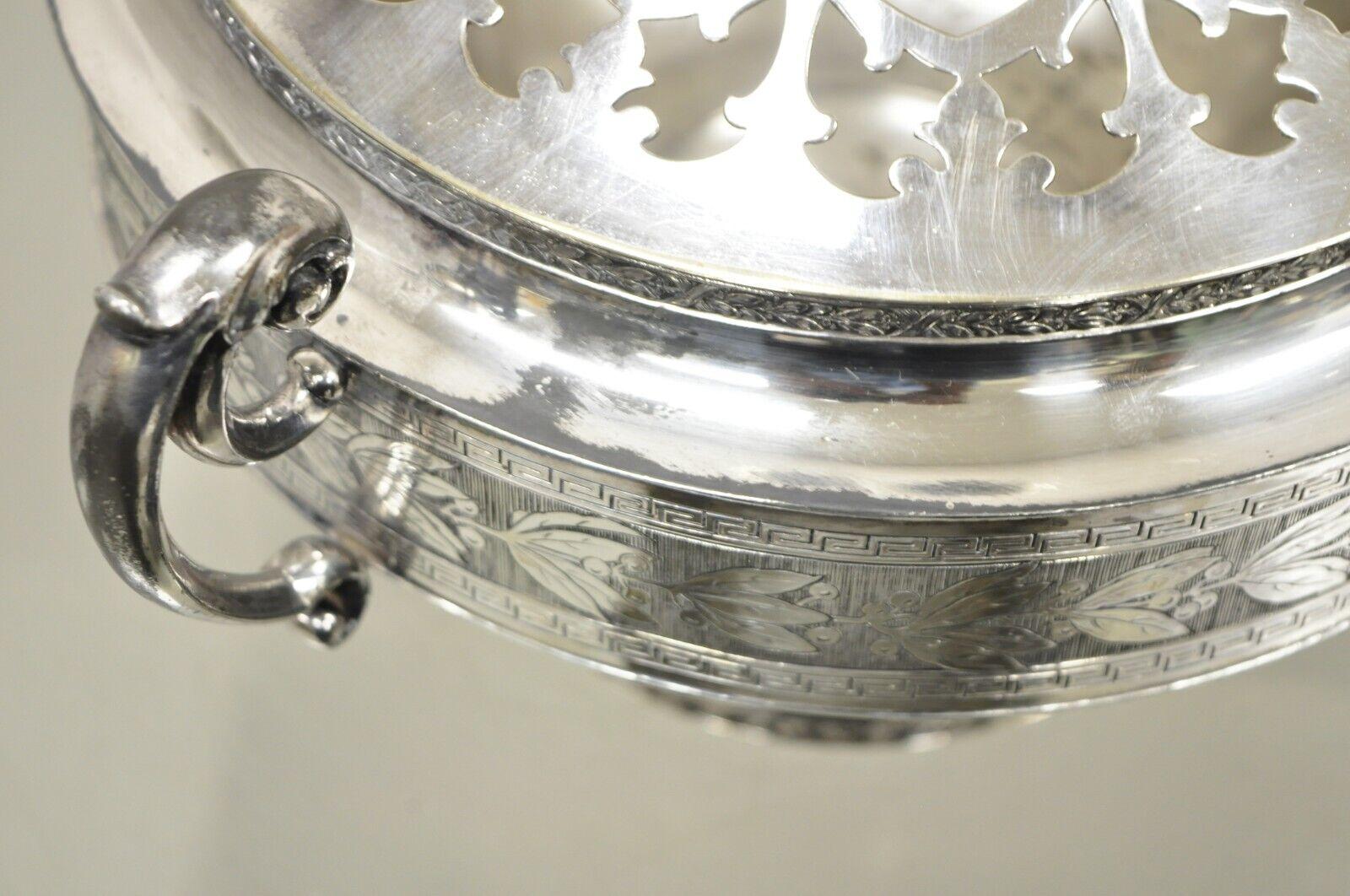 Antike Wallace Bros & Co. Versilberte viktorianische Butterdose mit netzförmigem Deckel im Angebot 4