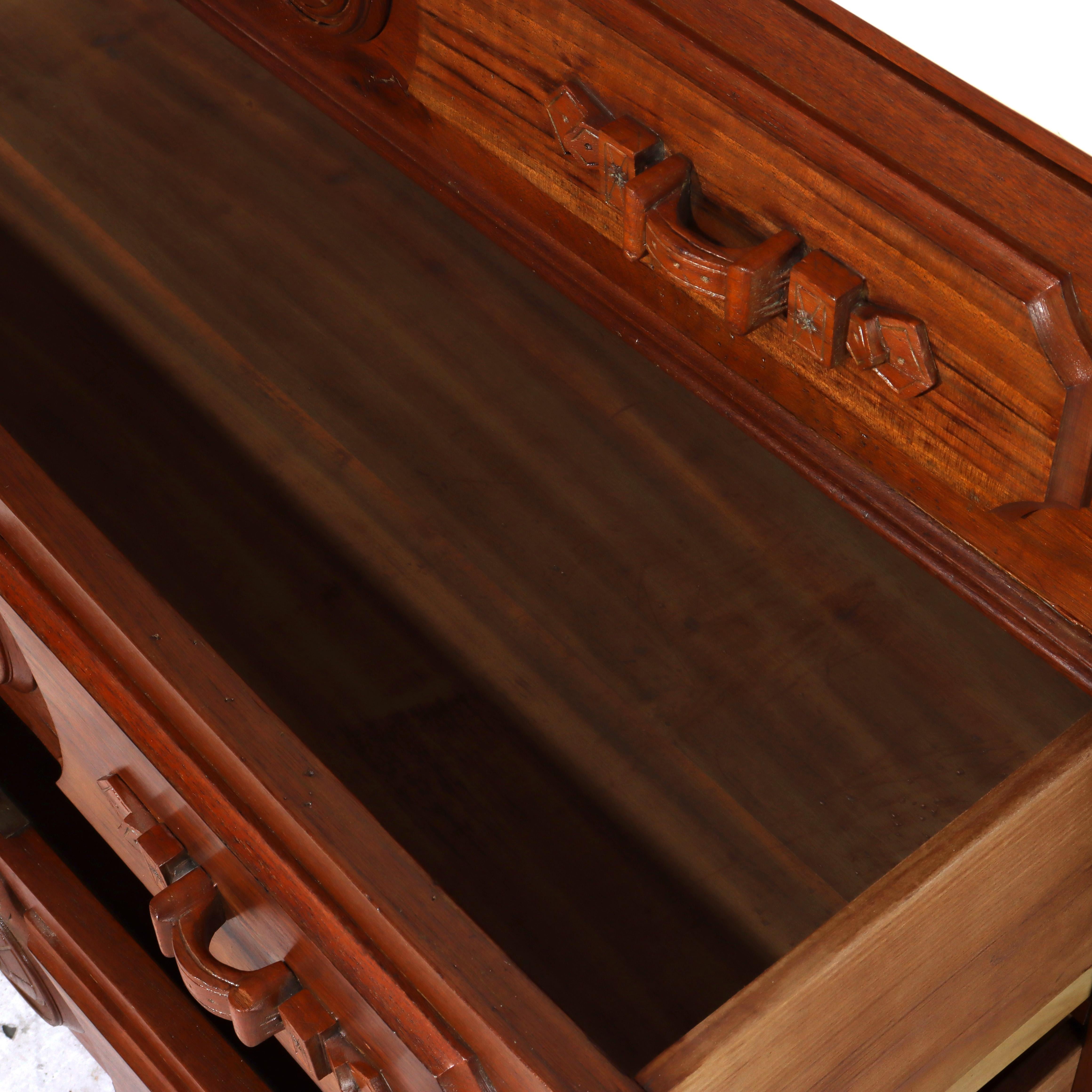 Antique Walnut 3-Drawer Marble Top Chest With Carved Medallions & Pulls c1890 en vente 6