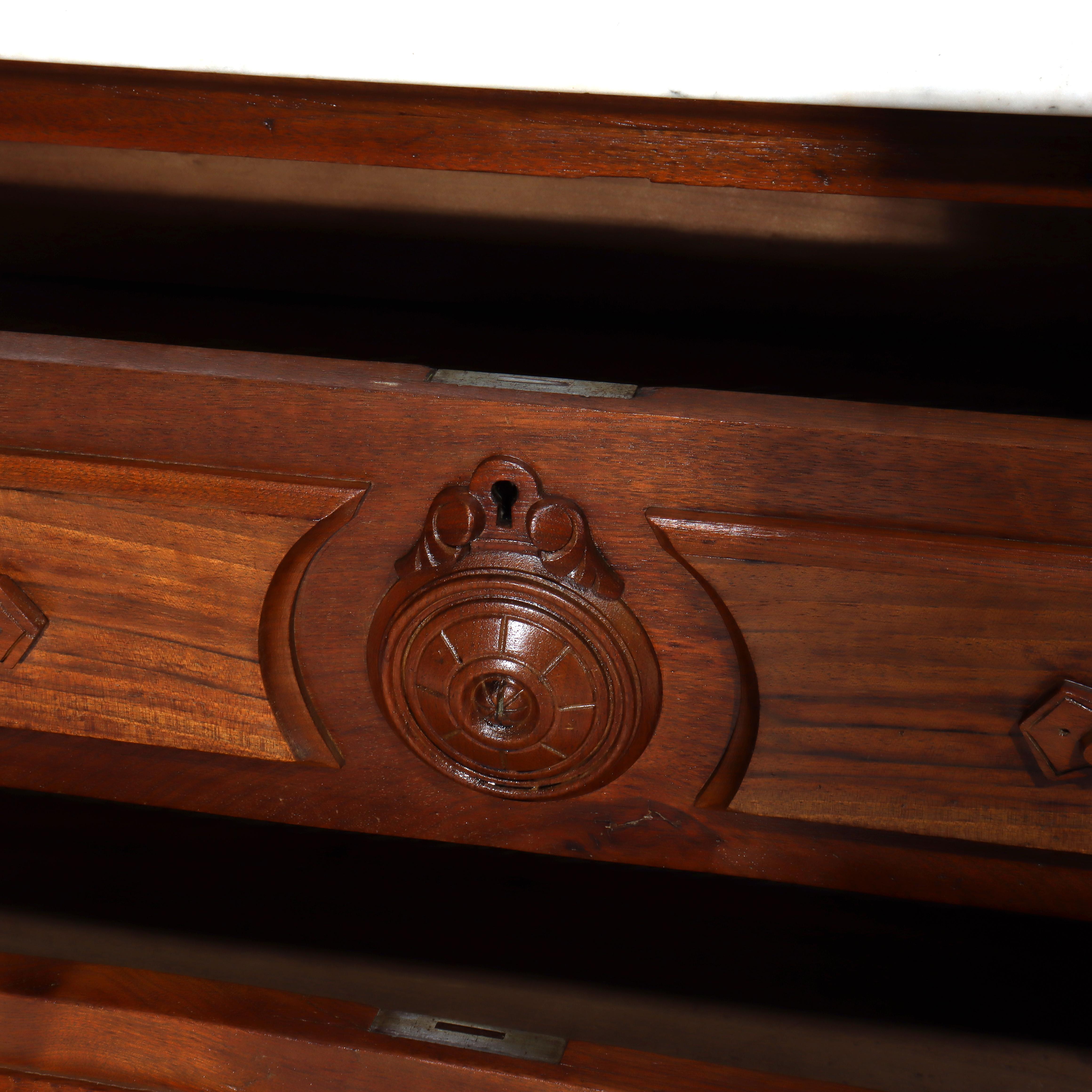 Antique Walnut 3-Drawer Marble Top Chest With Carved Medallions & Pulls c1890 en vente 7