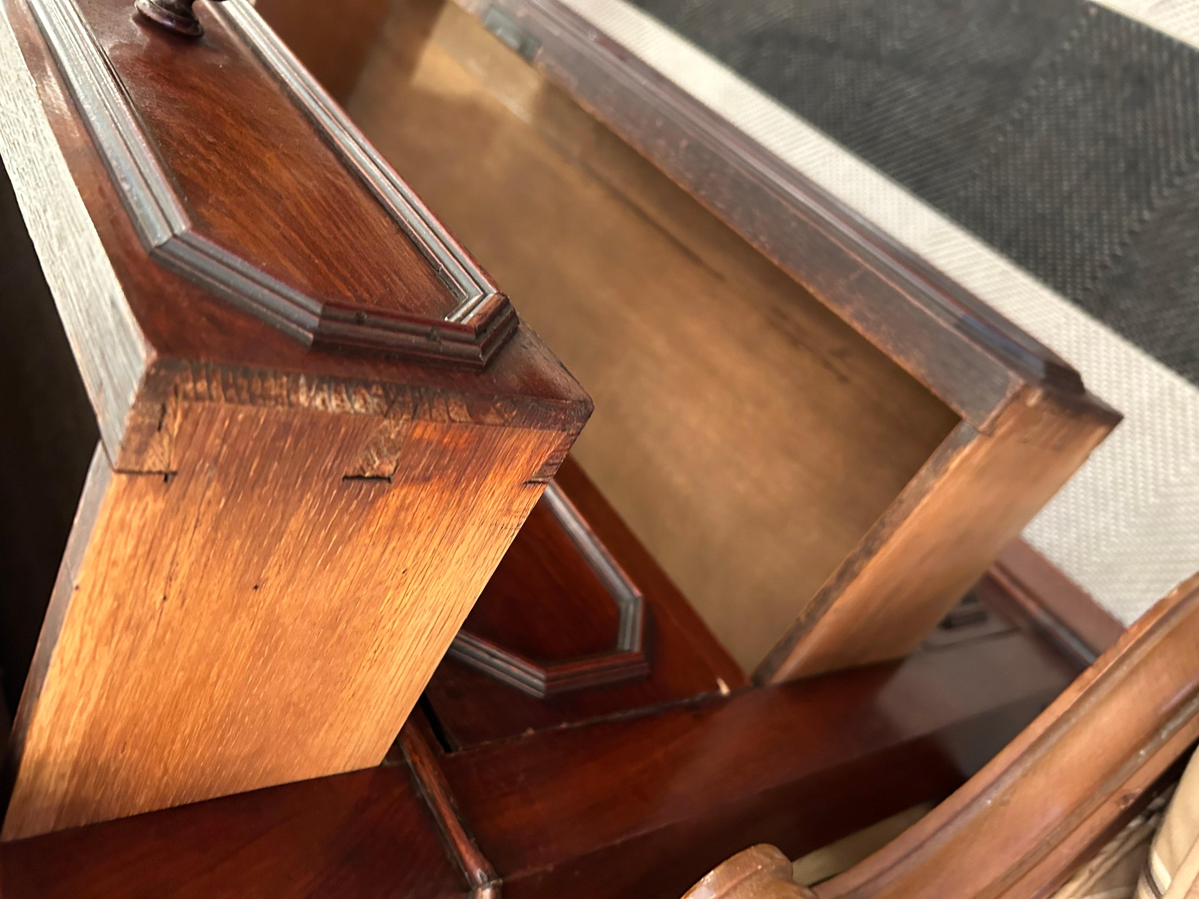 Antique Walnut 4 Drawer Commode with Original Key For Sale 2