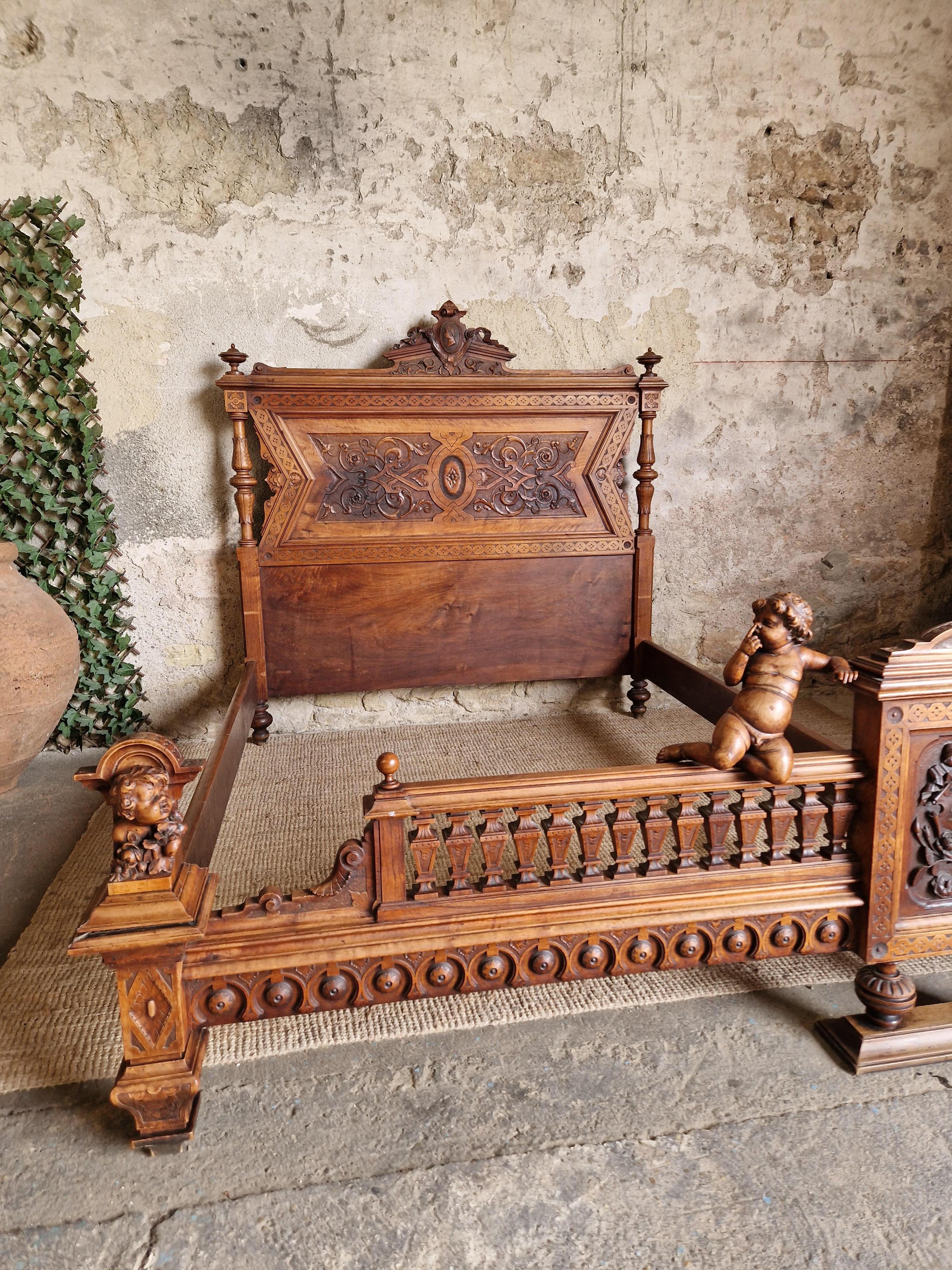 Antique Walnut Bed Renaissance Style 19th Century 7