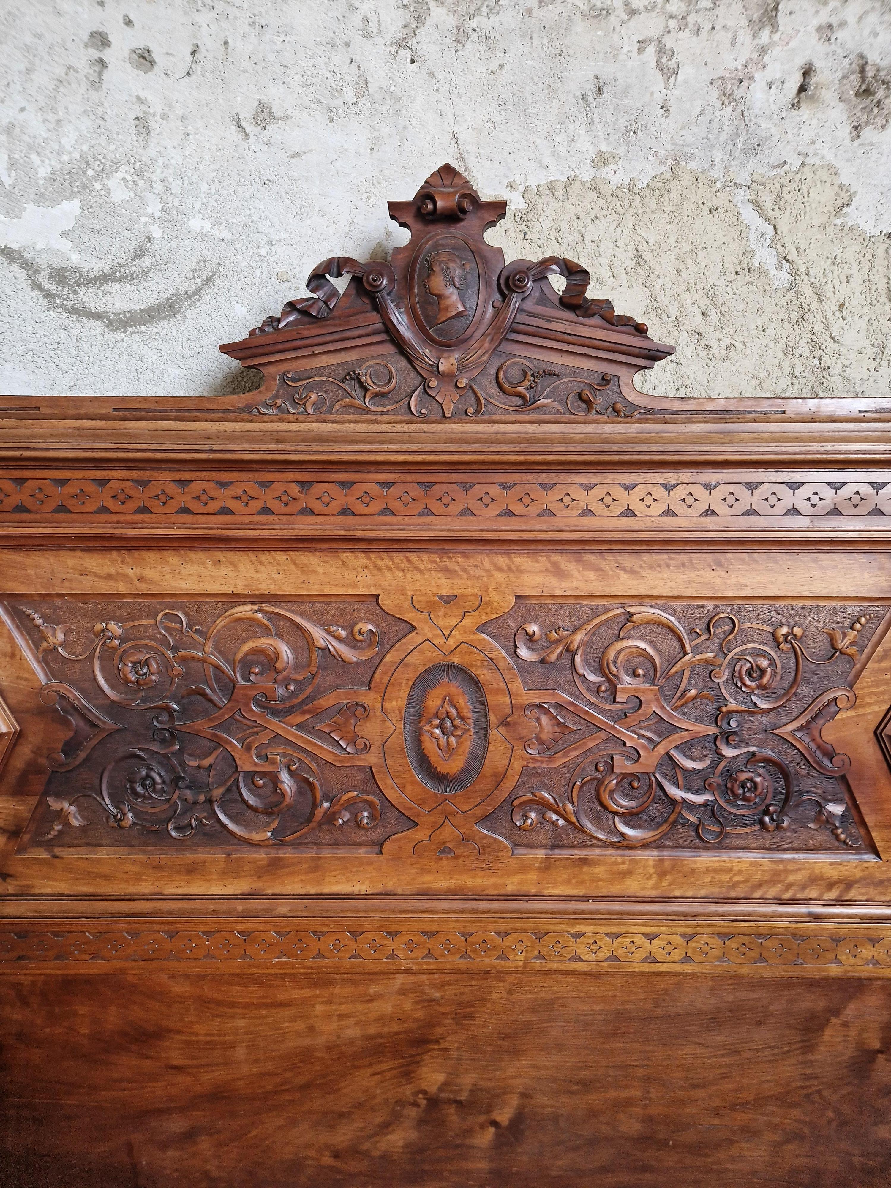 Antique Walnut Bed Renaissance Style 19th Century 11