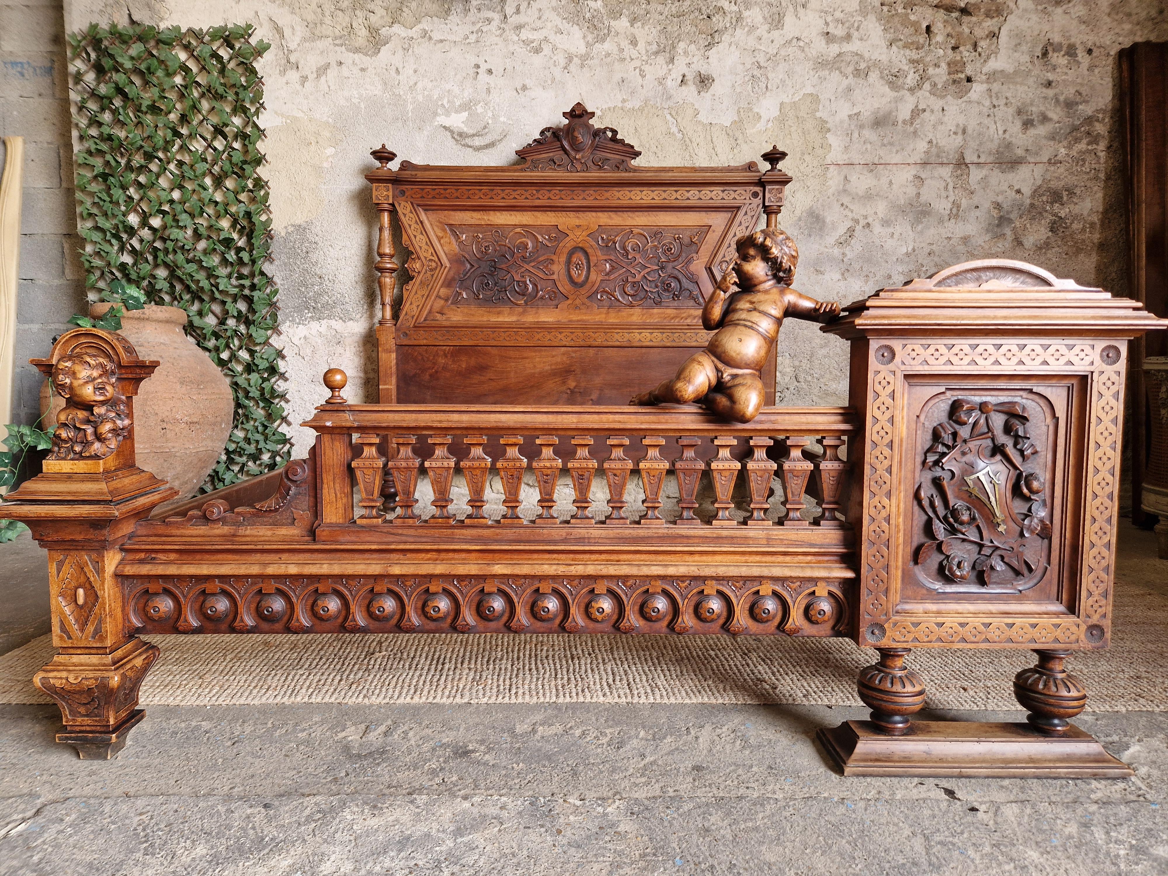 Antique Walnut Bed Renaissance Style 19th Century 2