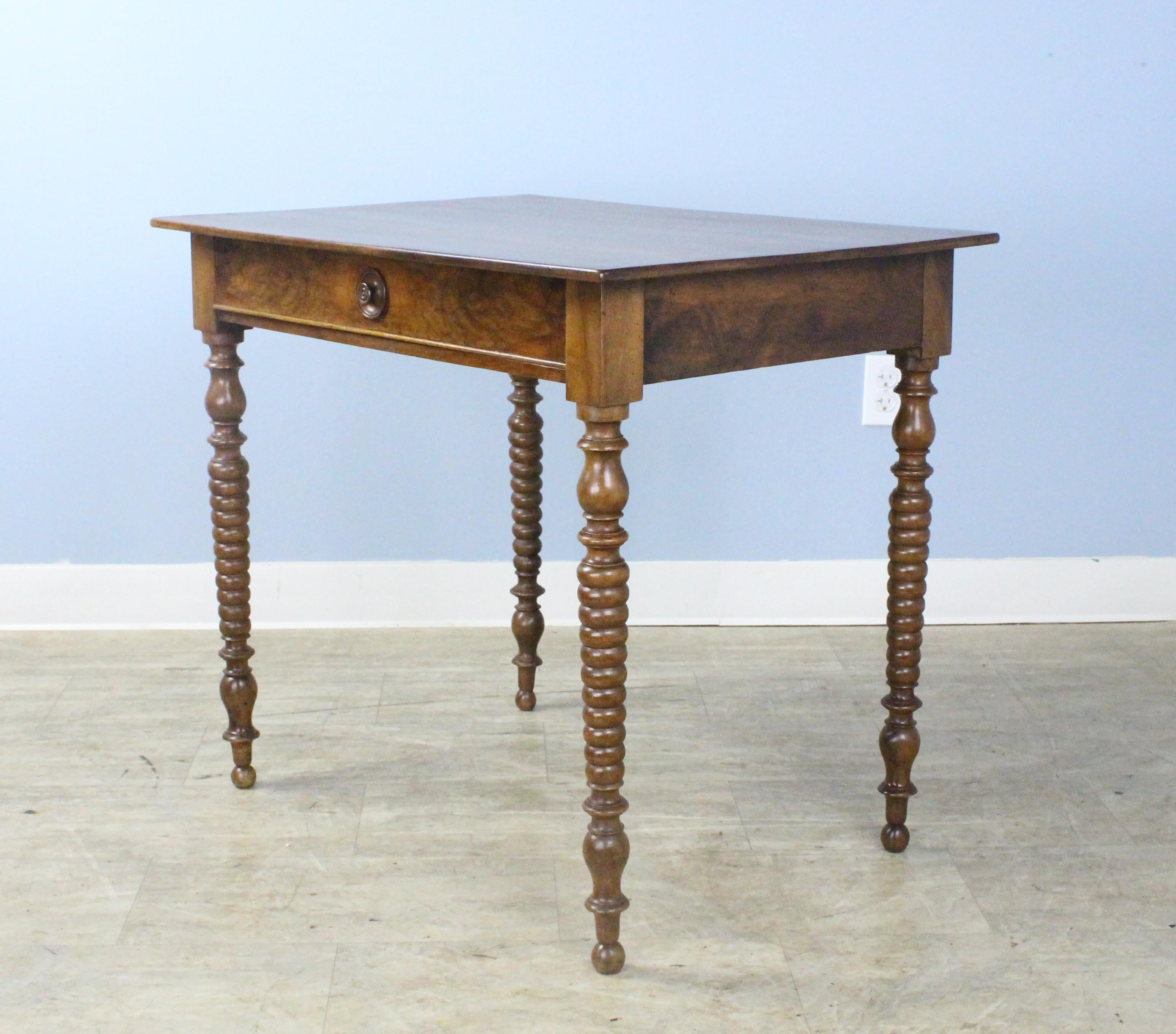 Antique Walnut Bobbin Leg Side Table In Good Condition In Port Chester, NY