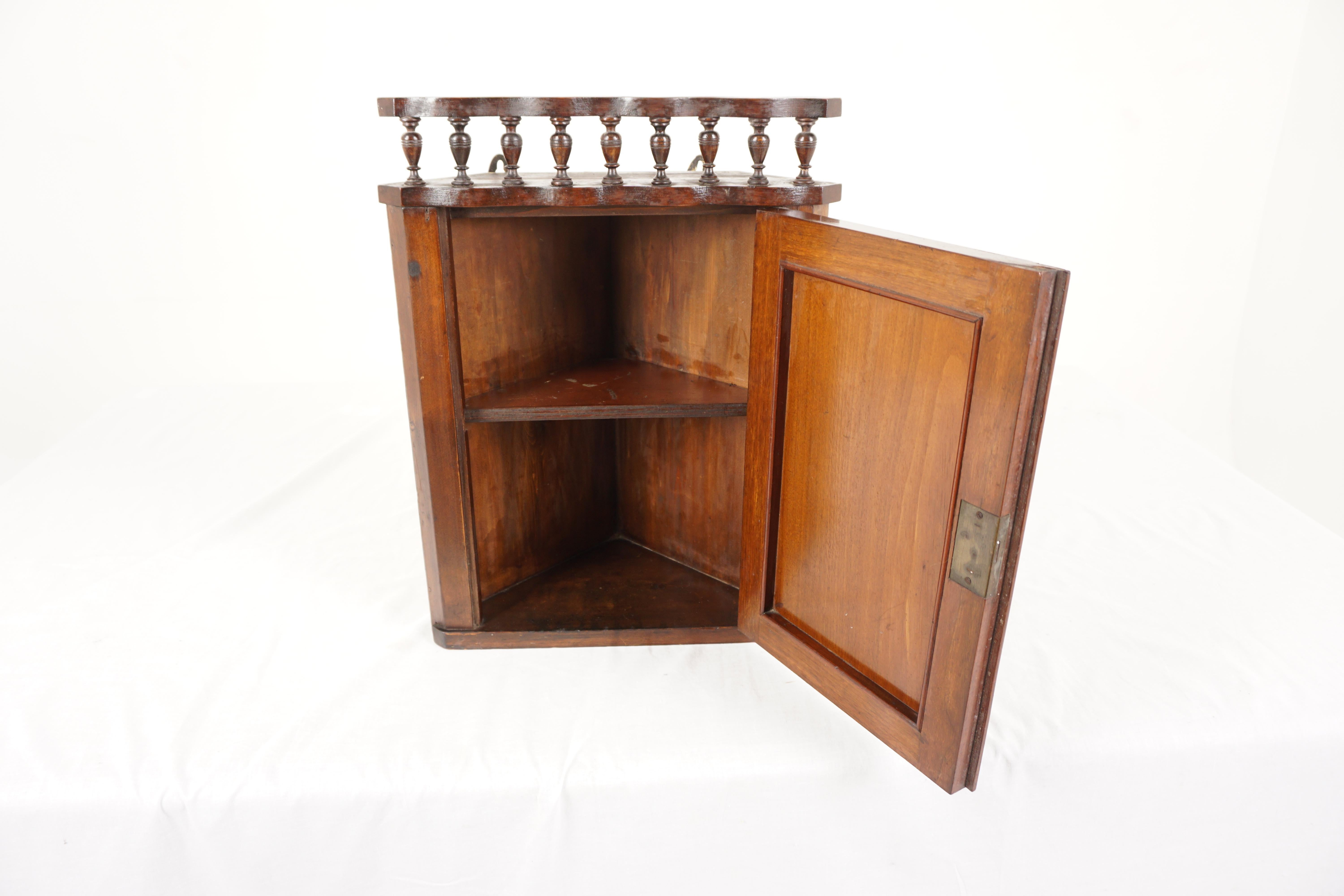 Hand-Crafted Antique Walnut Cabinet, Petite Victorian Corner Cabinet, Scotland 1880, H1046 For Sale