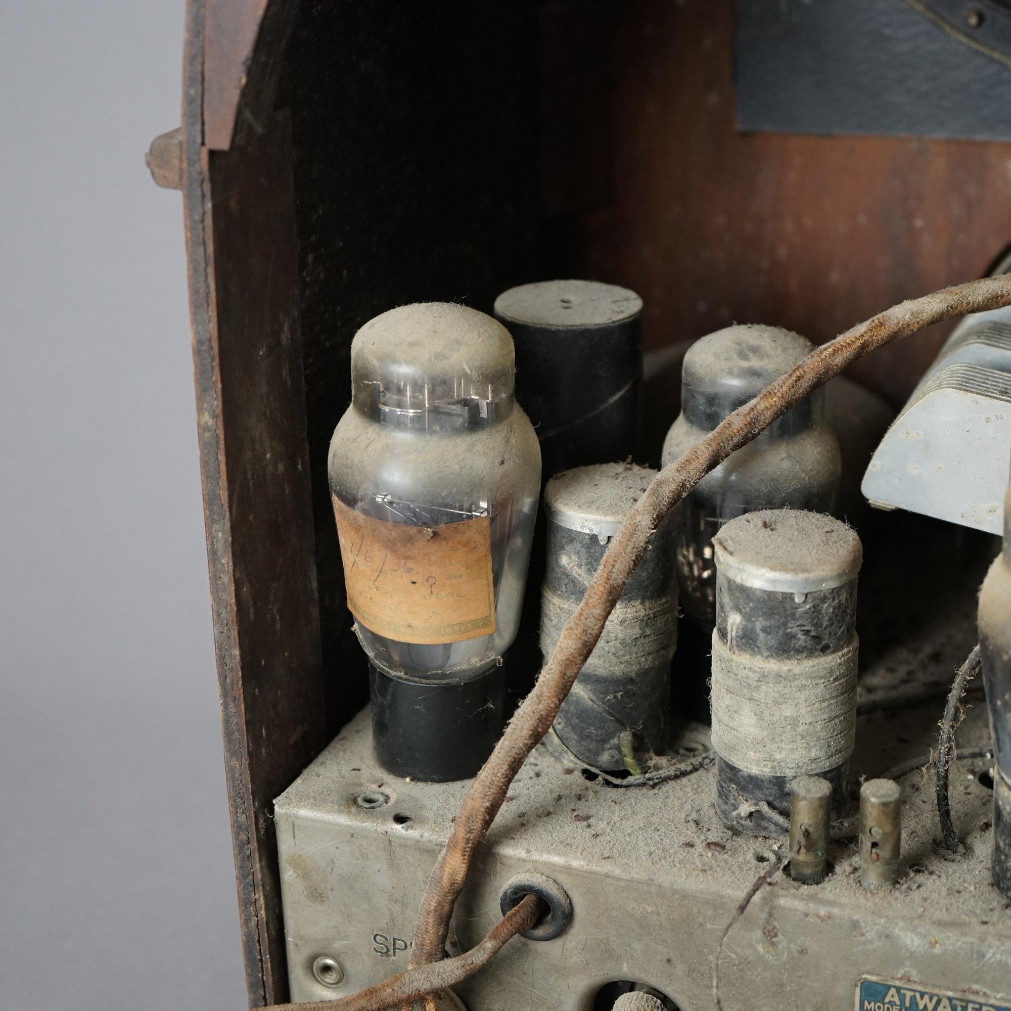 Antique Walnut Cathedral Radio, Atwater Kent Model 82 Super-Heterodyne, c1930 In Good Condition In Big Flats, NY