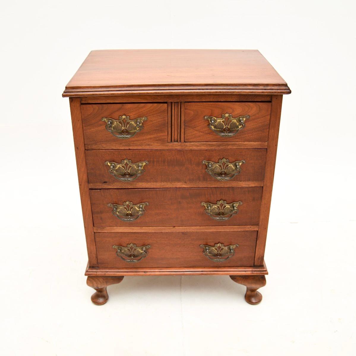Georgian Antique Walnut Chest of Drawers For Sale