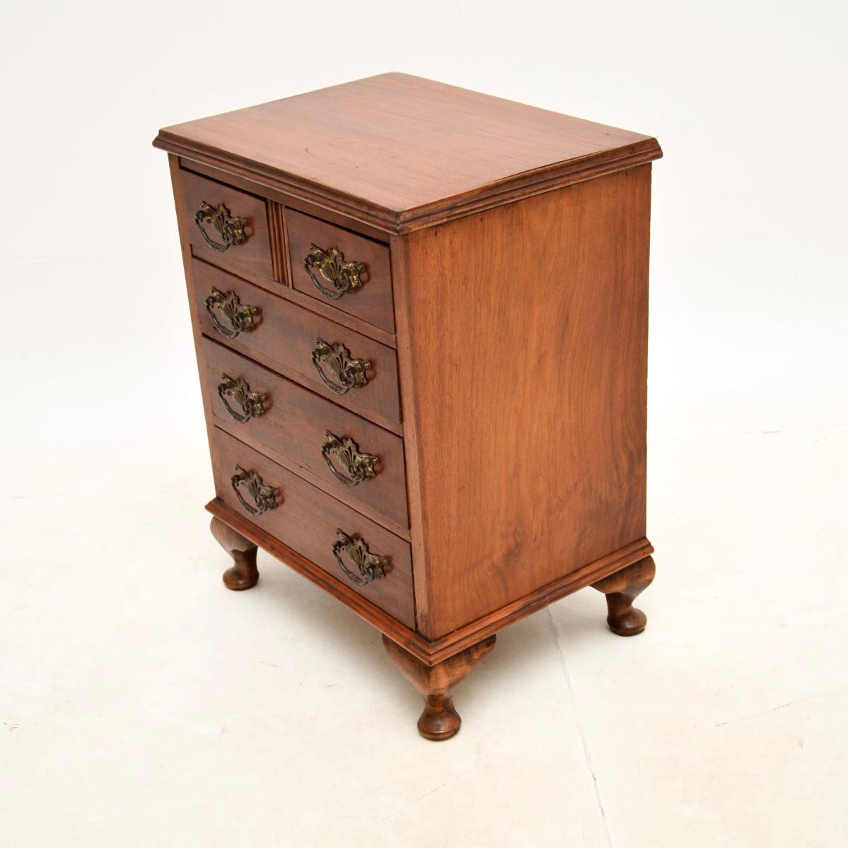 Antique Walnut Chest of Drawers For Sale 1