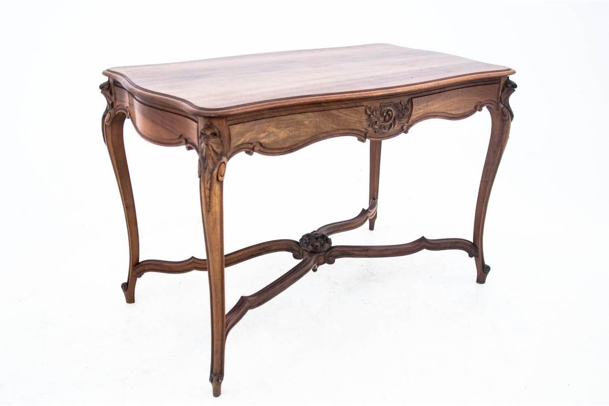 Louis Philippe Antique walnut coffee table, circa 1900