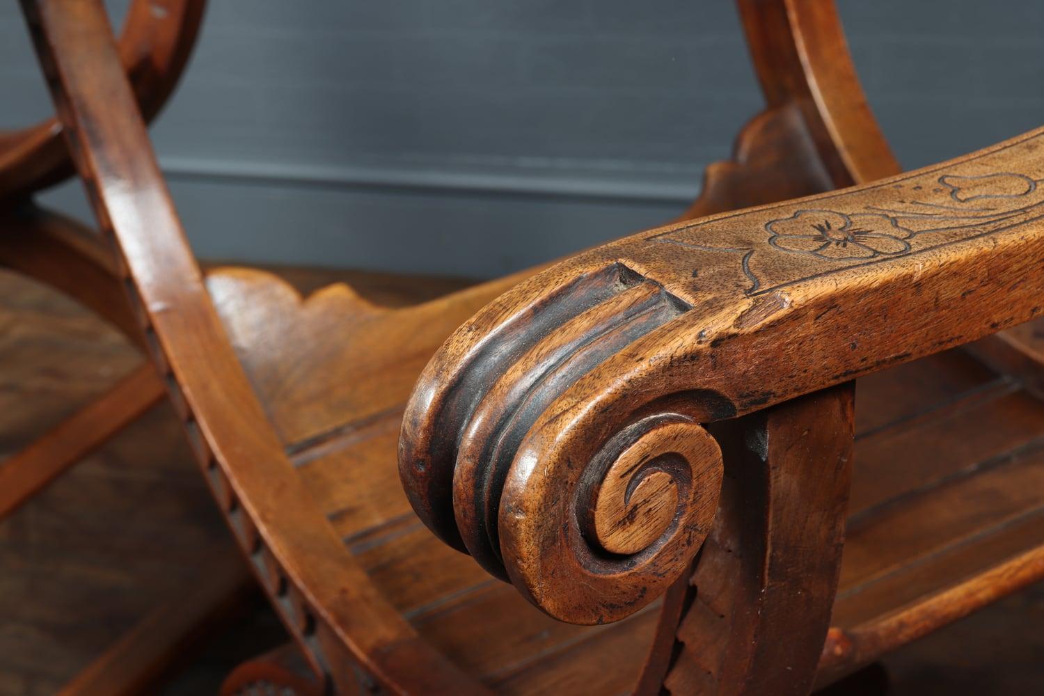 Antique Walnut Curule Chairs, circa 1880 For Sale 4