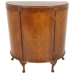 Antique armoire à boissons Demilune en noyer:: meuble bar:: Ecosse 1930:: B1954