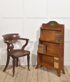 Sillón de escritorio de nogal antiguo