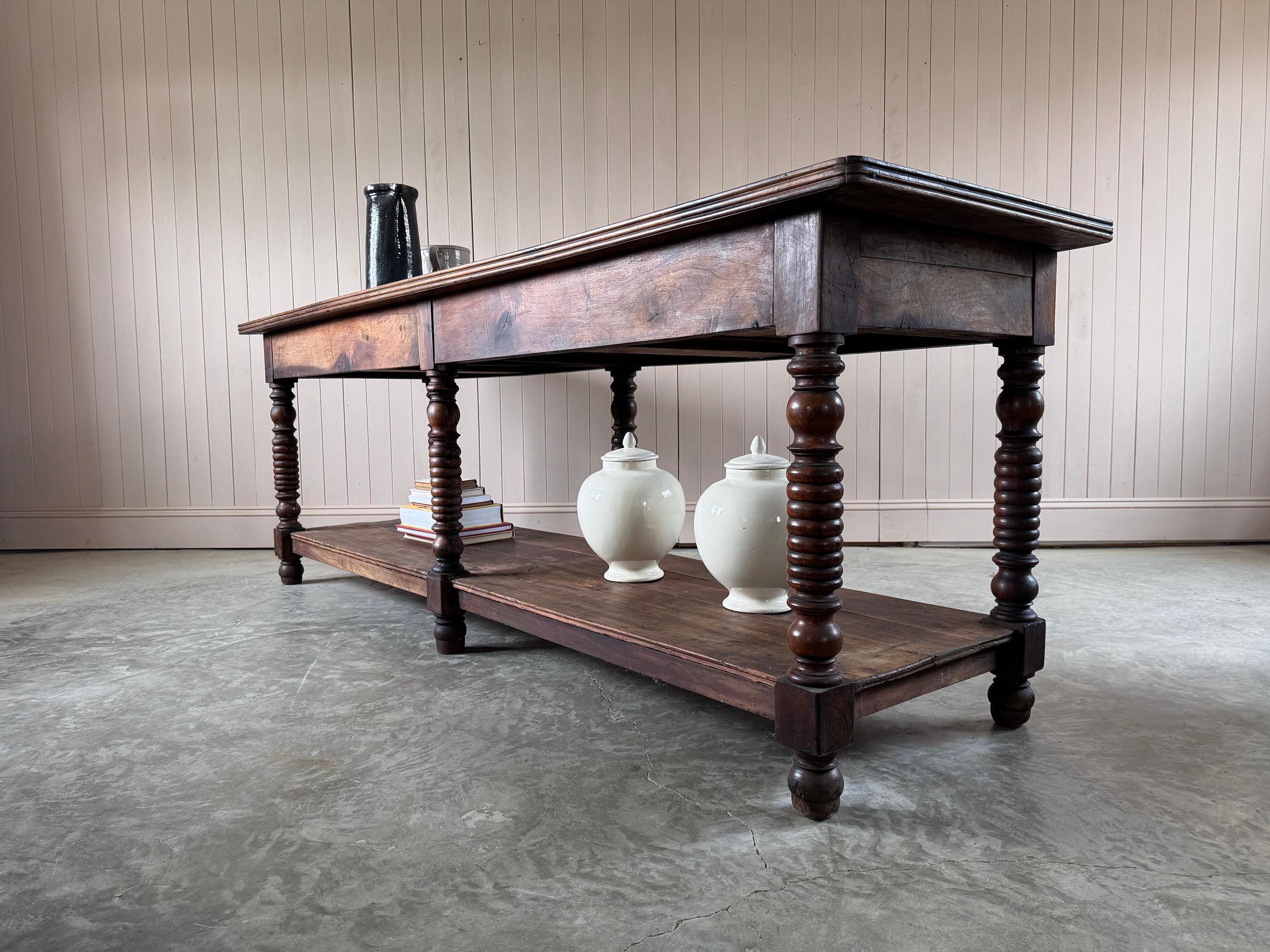 Table de drapier ancienne en noyer 5