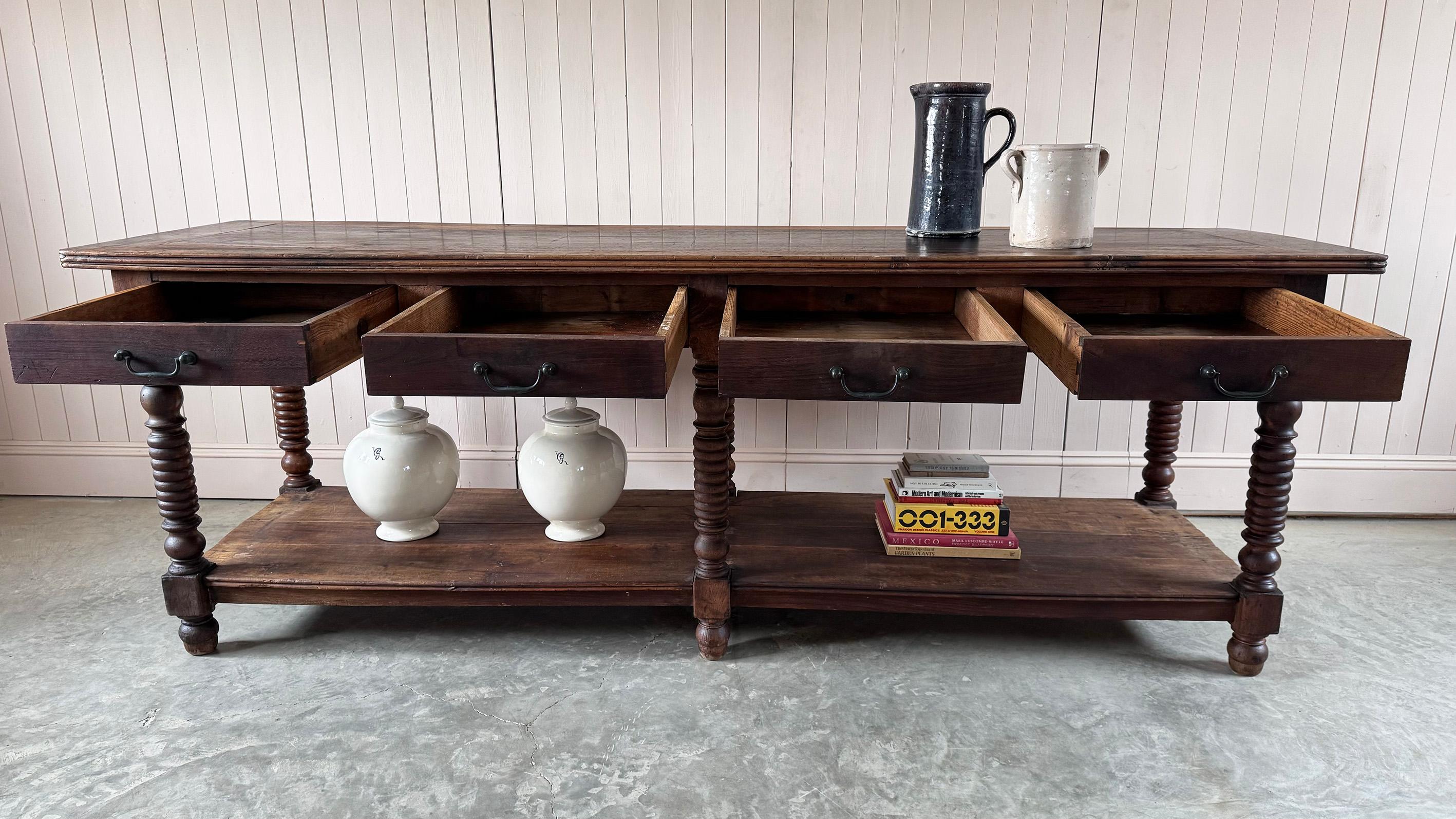 Table de drapier ancienne en noyer 2