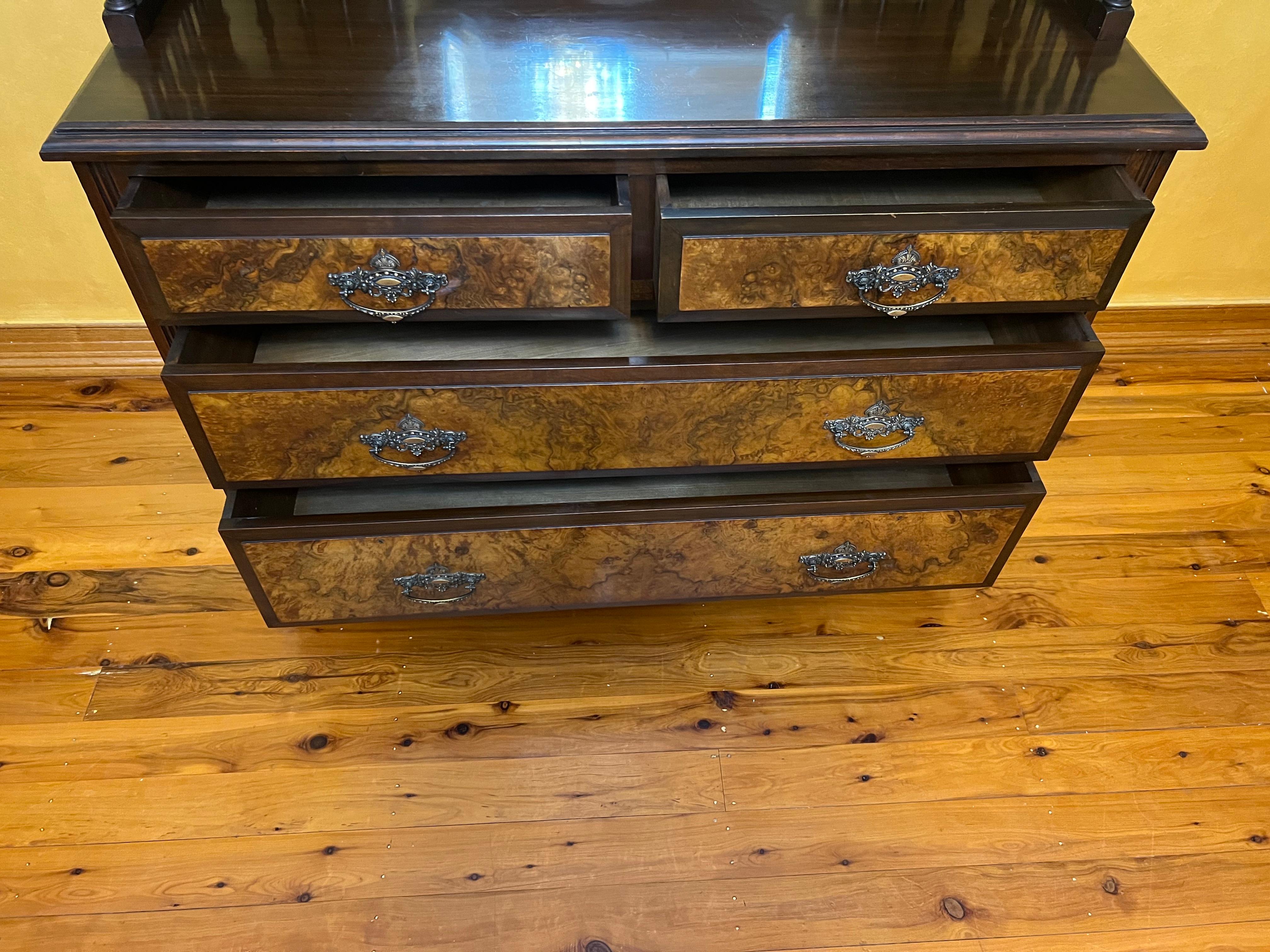 19th Century Antique Walnut Dressing Table Four Drawers with Mirror For Sale