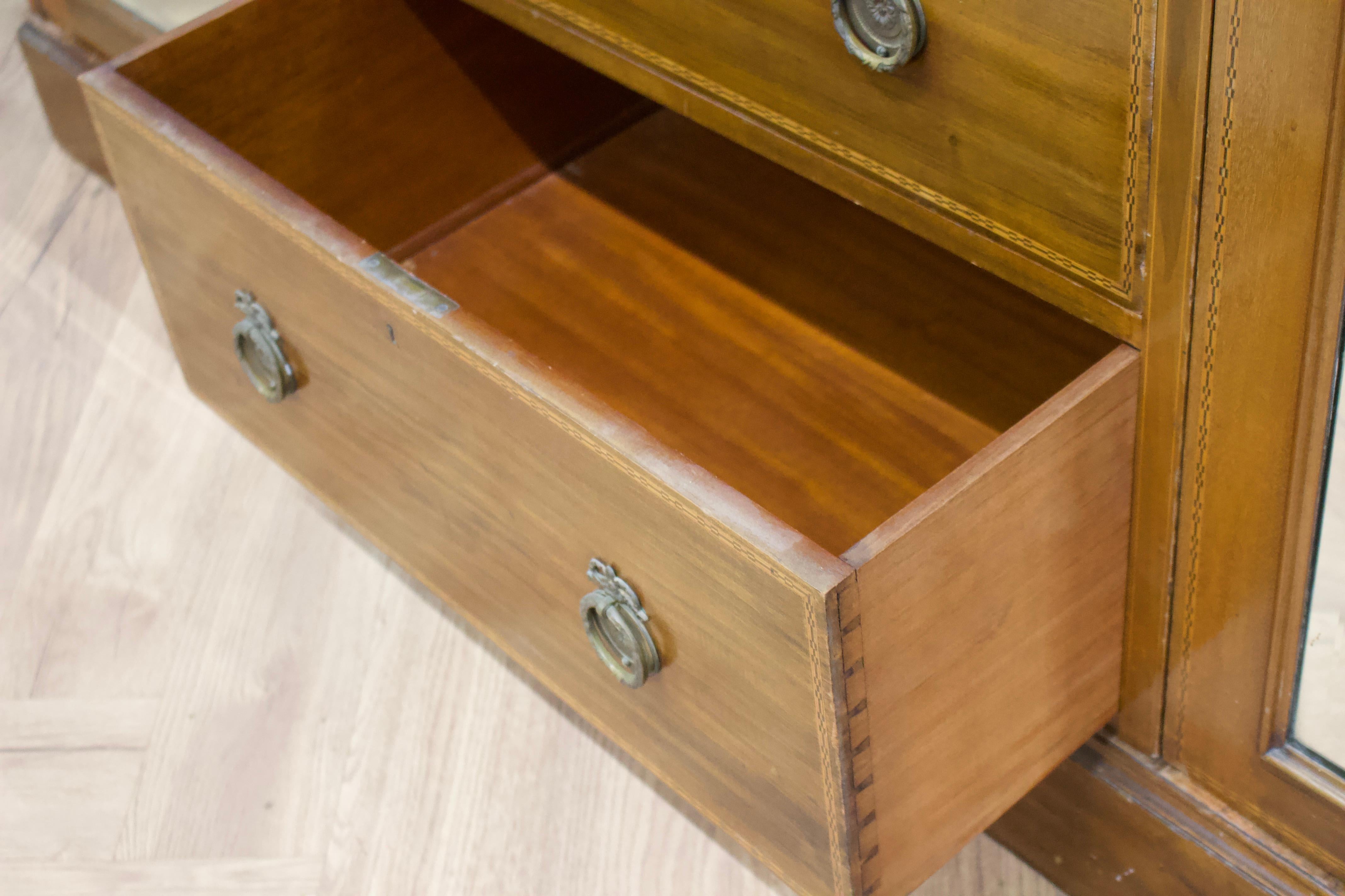 Antique Walnut Edwardian Compactum Wardrobe from Waring & Gillow, 1910s 7