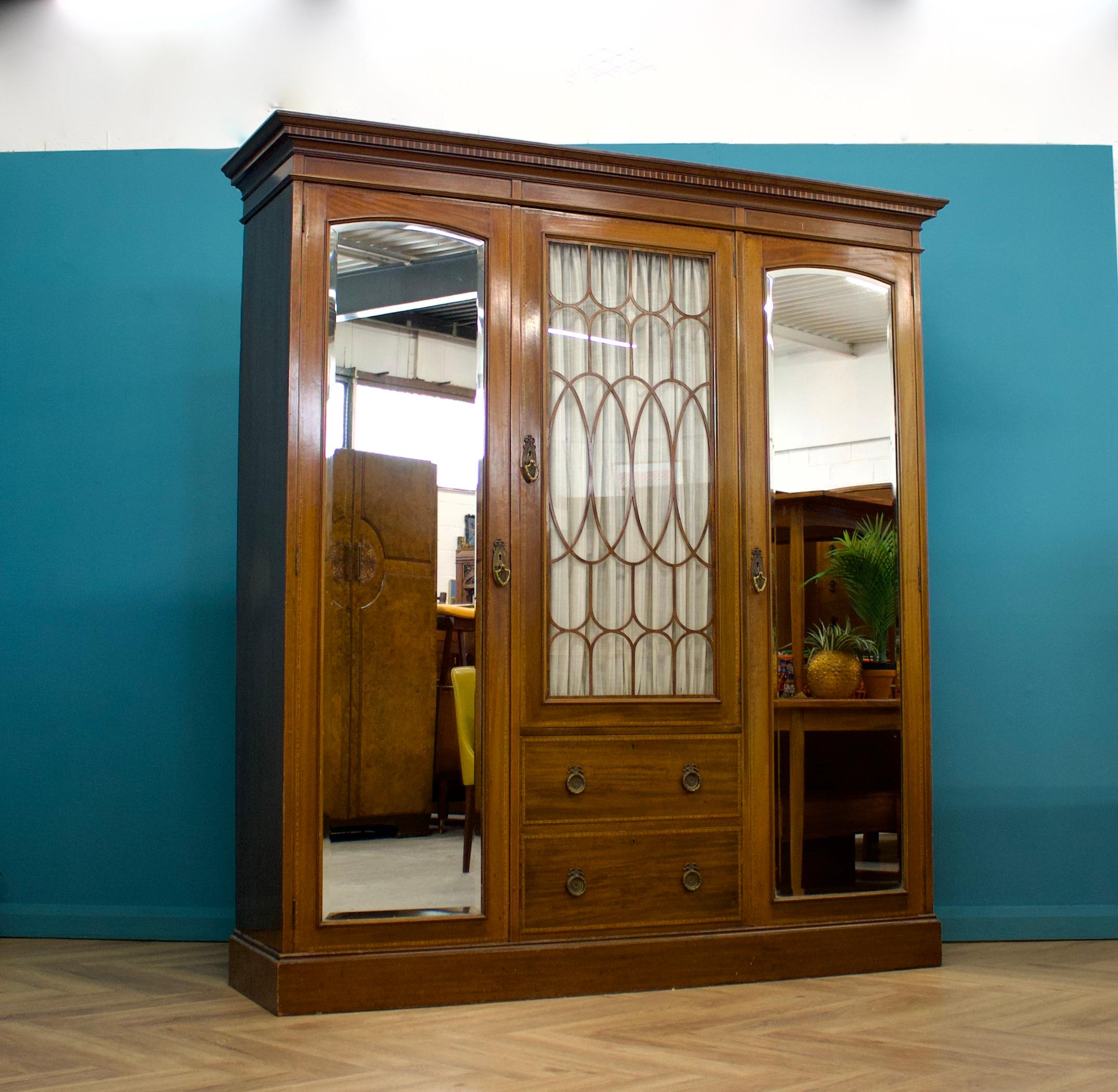 Woodwork Antique Walnut Edwardian Compactum Wardrobe from Waring & Gillow, 1910s