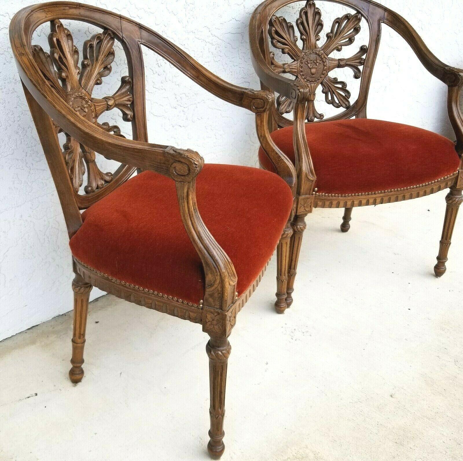 Antique Walnut French Provincial Accent Armchairs In Good Condition For Sale In Lake Worth, FL