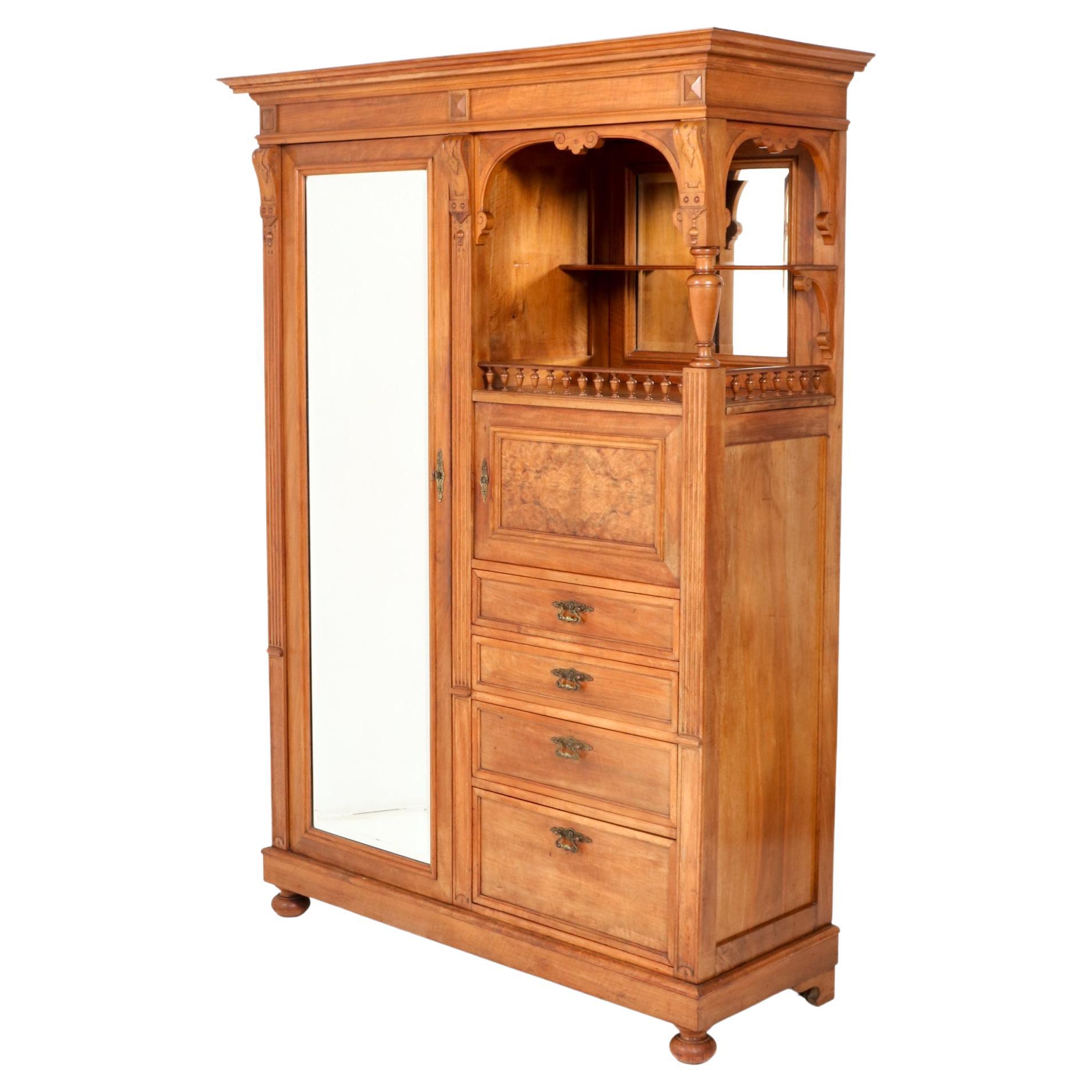 Armoire ou penderie Gründerzeit ancienne en noyer, années 1890 en vente