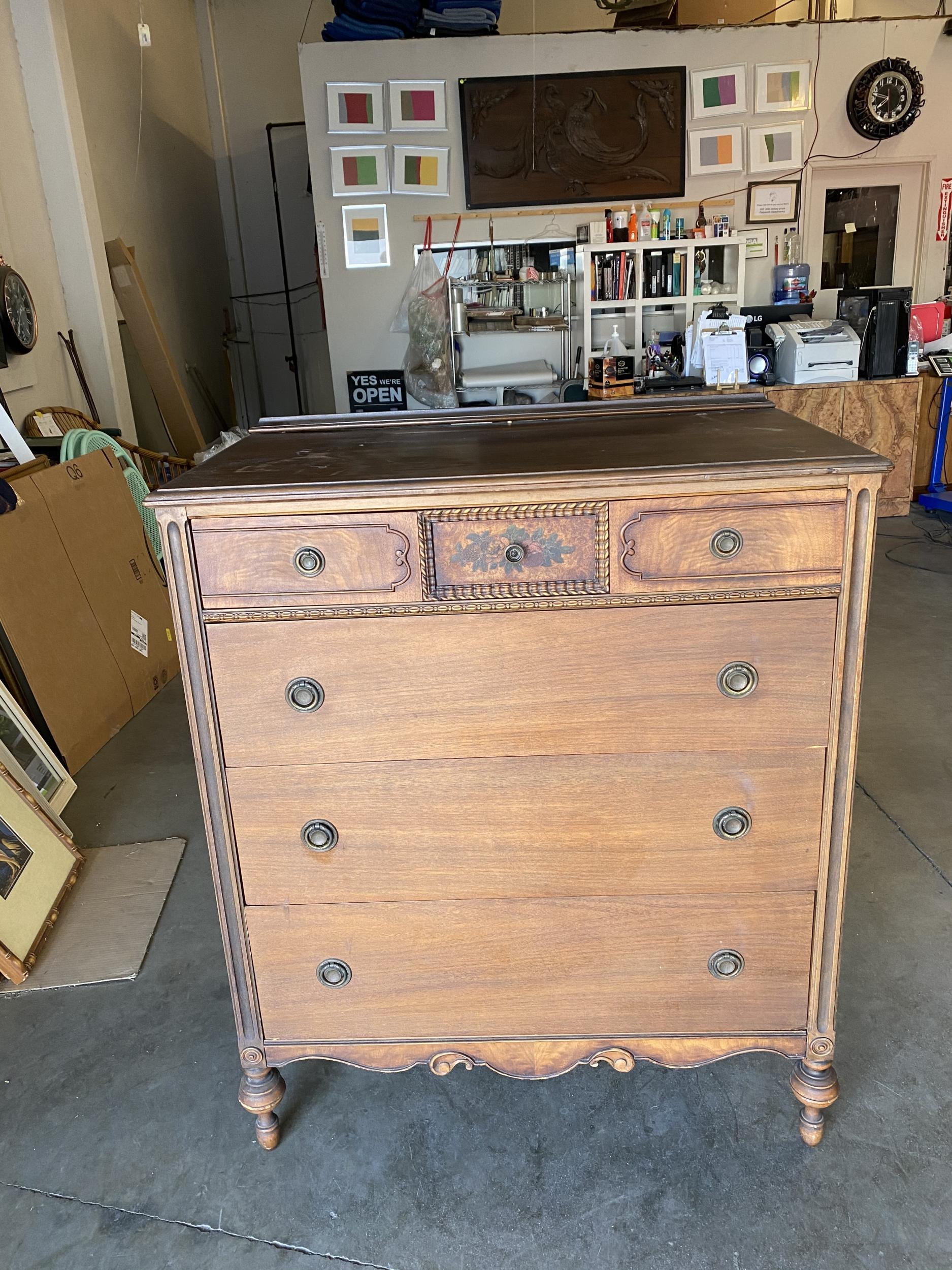 Antique Walnut Highboy Dresser w/ Vanity Table Mirror by Berkey & Gay Furniture In Excellent Condition For Sale In Van Nuys, CA