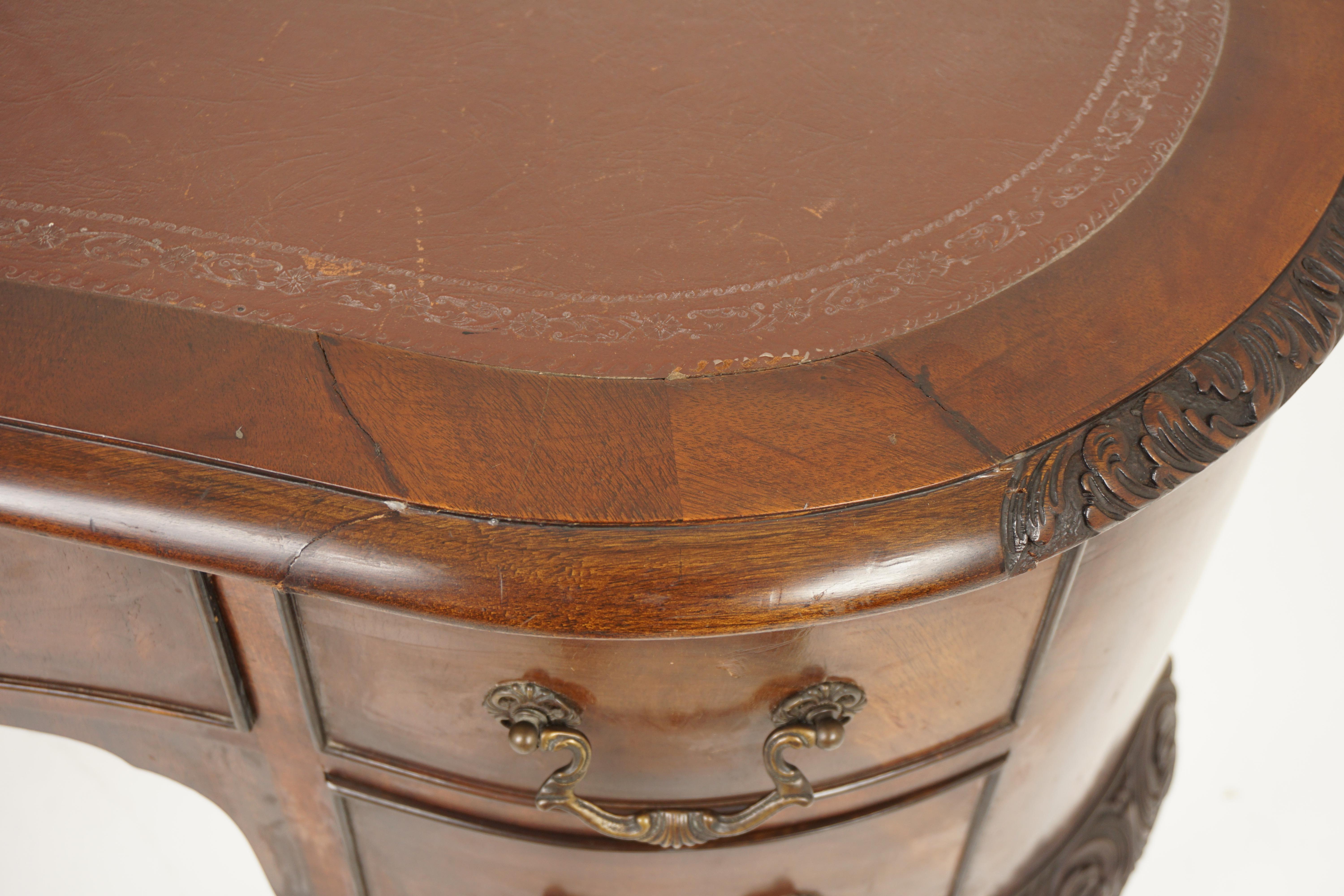 Antique Walnut Kidney Shaped Desk, Writing Table, Scotland 1920, H949 In Good Condition In Vancouver, BC