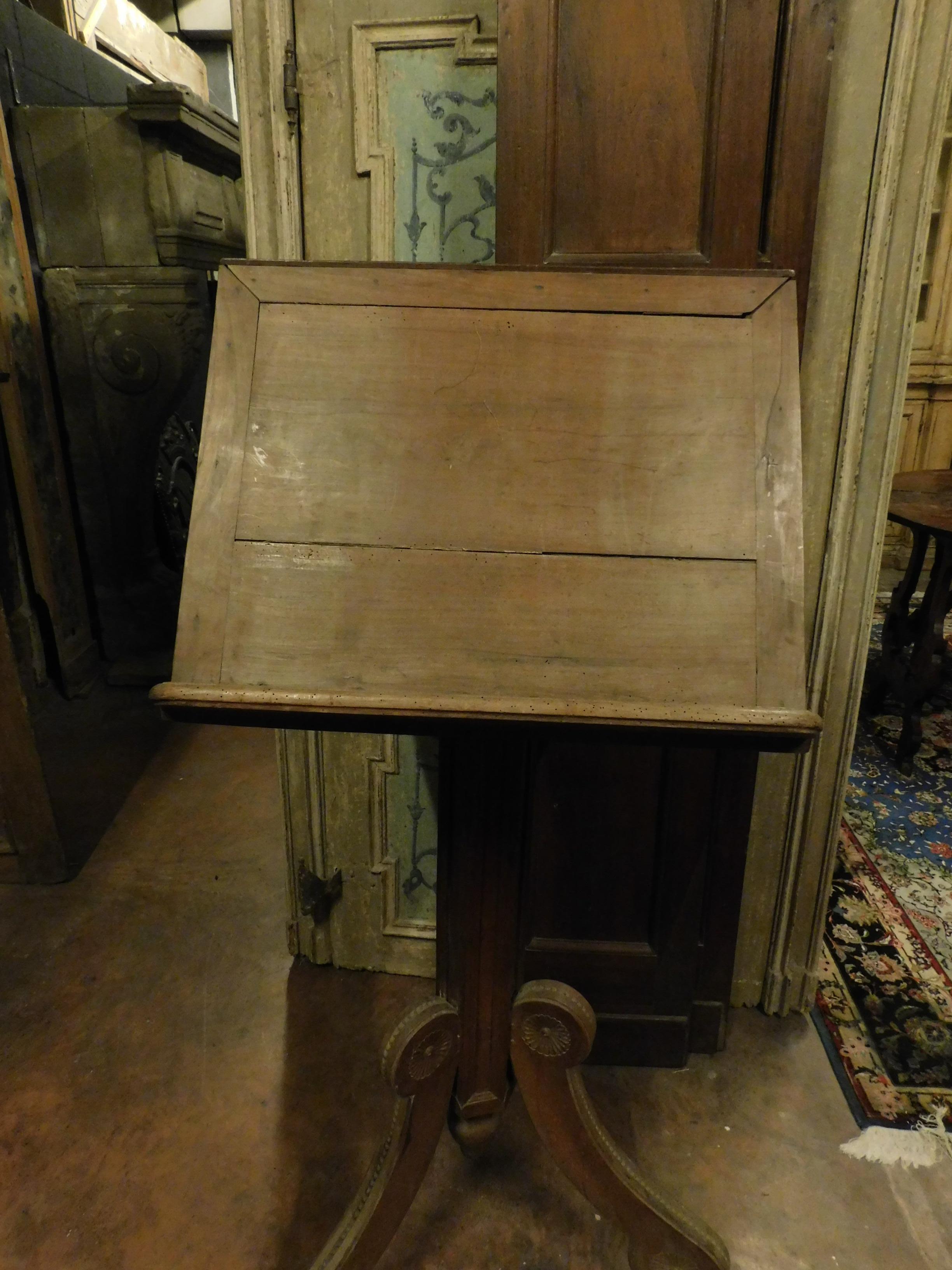 Antique Walnut Lectern, 19th Century Rome 'Italy' For Sale 7