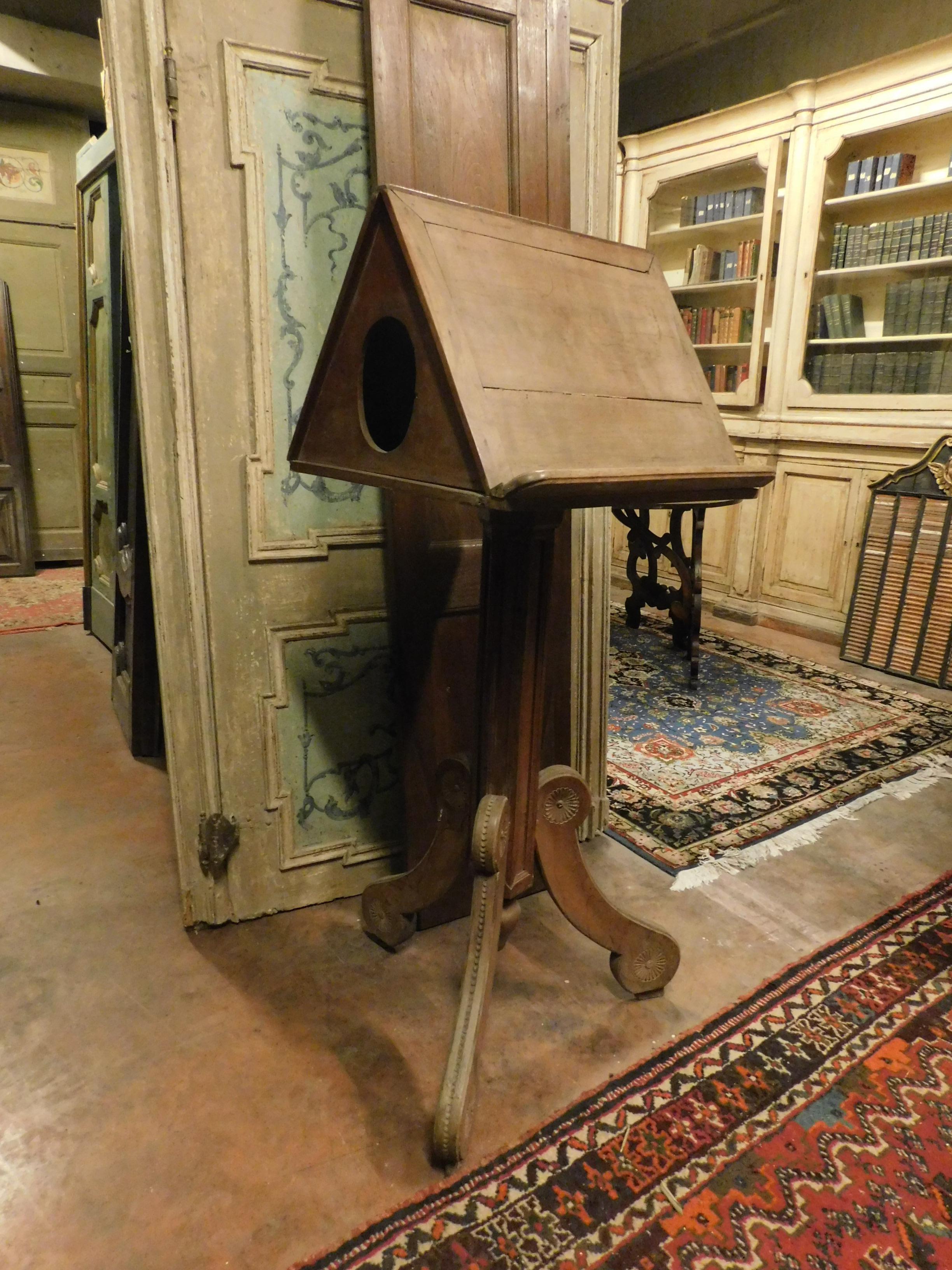 Antique Walnut Lectern, 19th Century Rome 'Italy' For Sale 3